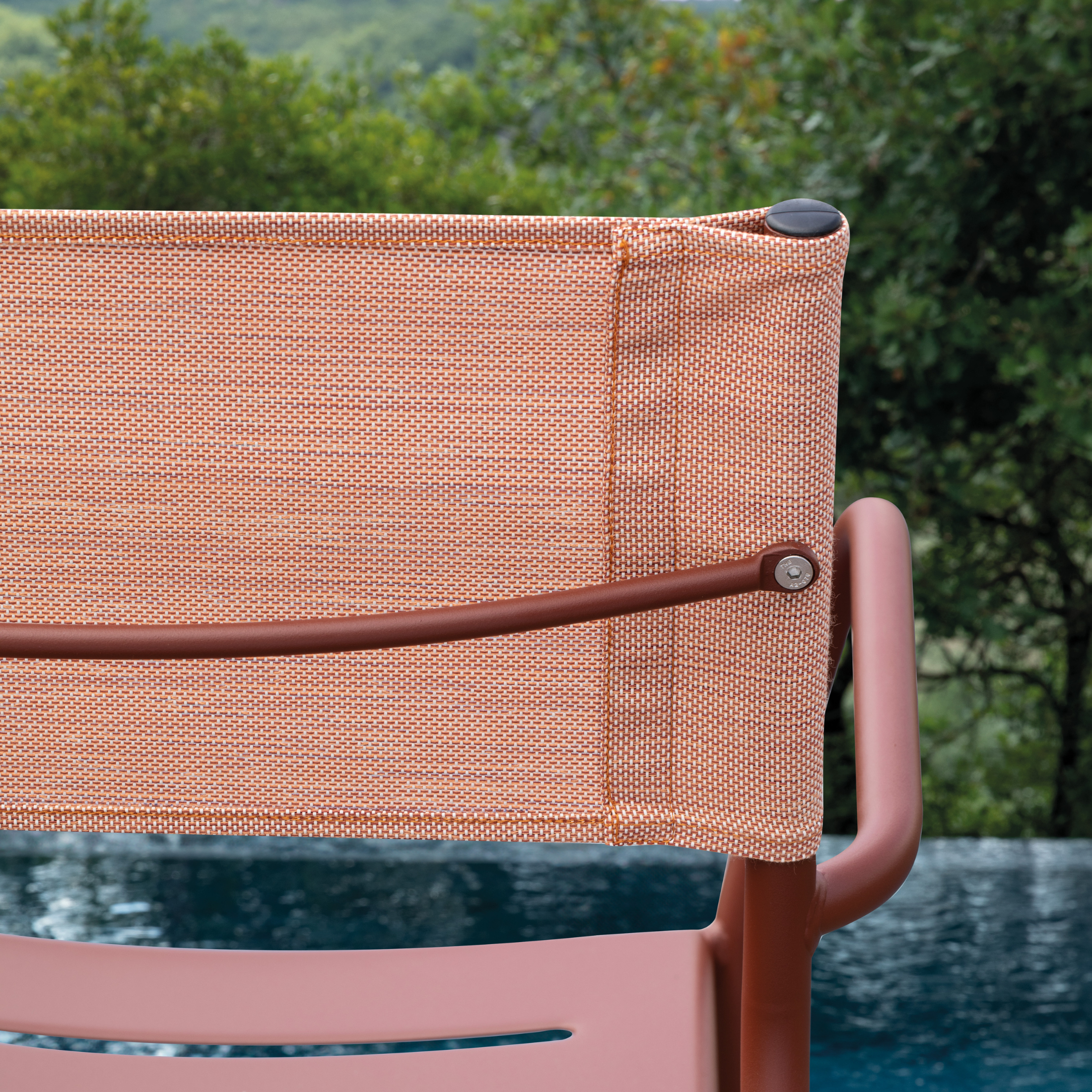 Set of "Vera" stackable garden chairs in metal and backrest in fabric, 56x50 cm, 86h