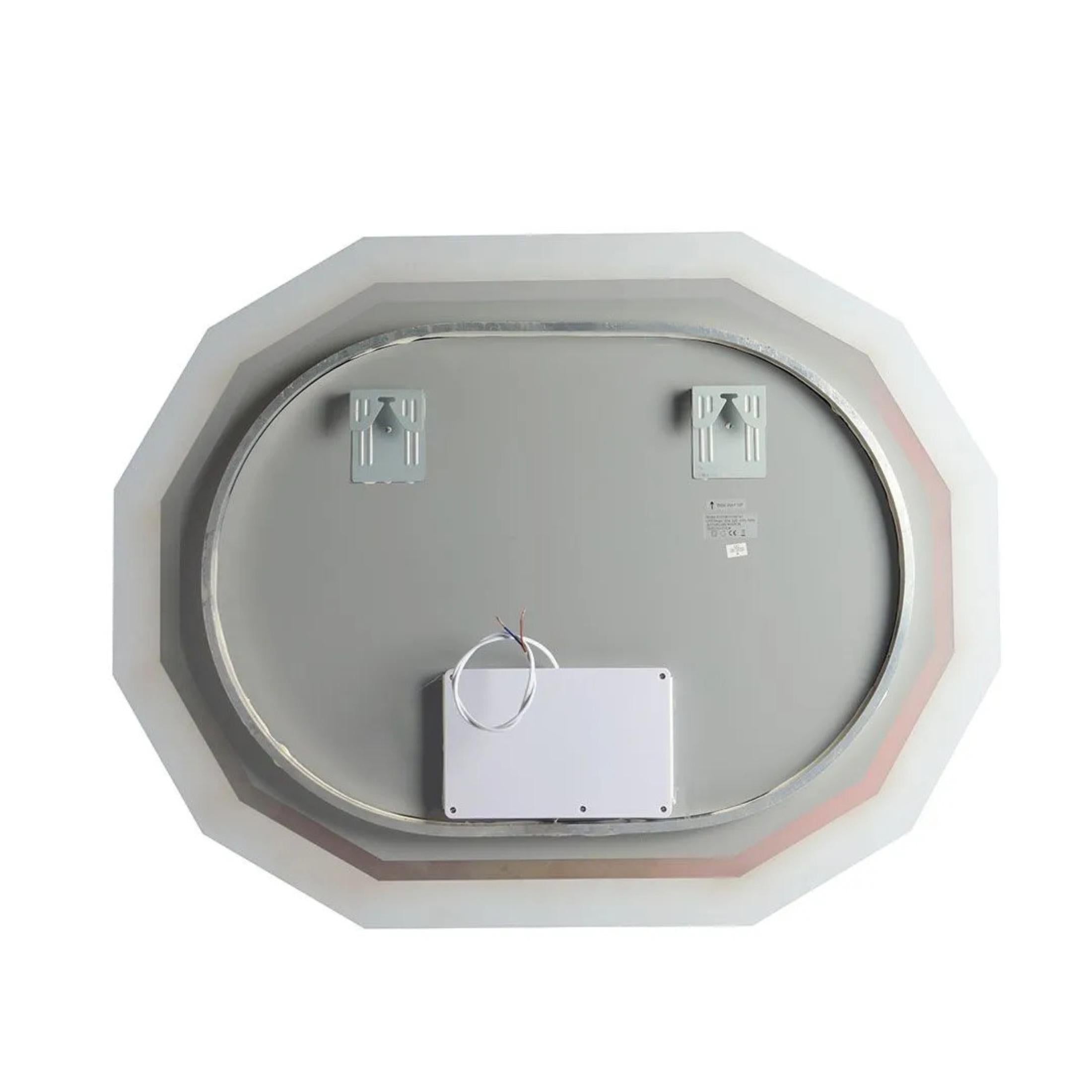 "Horizonte" LED mirror with faceted and illuminated edge