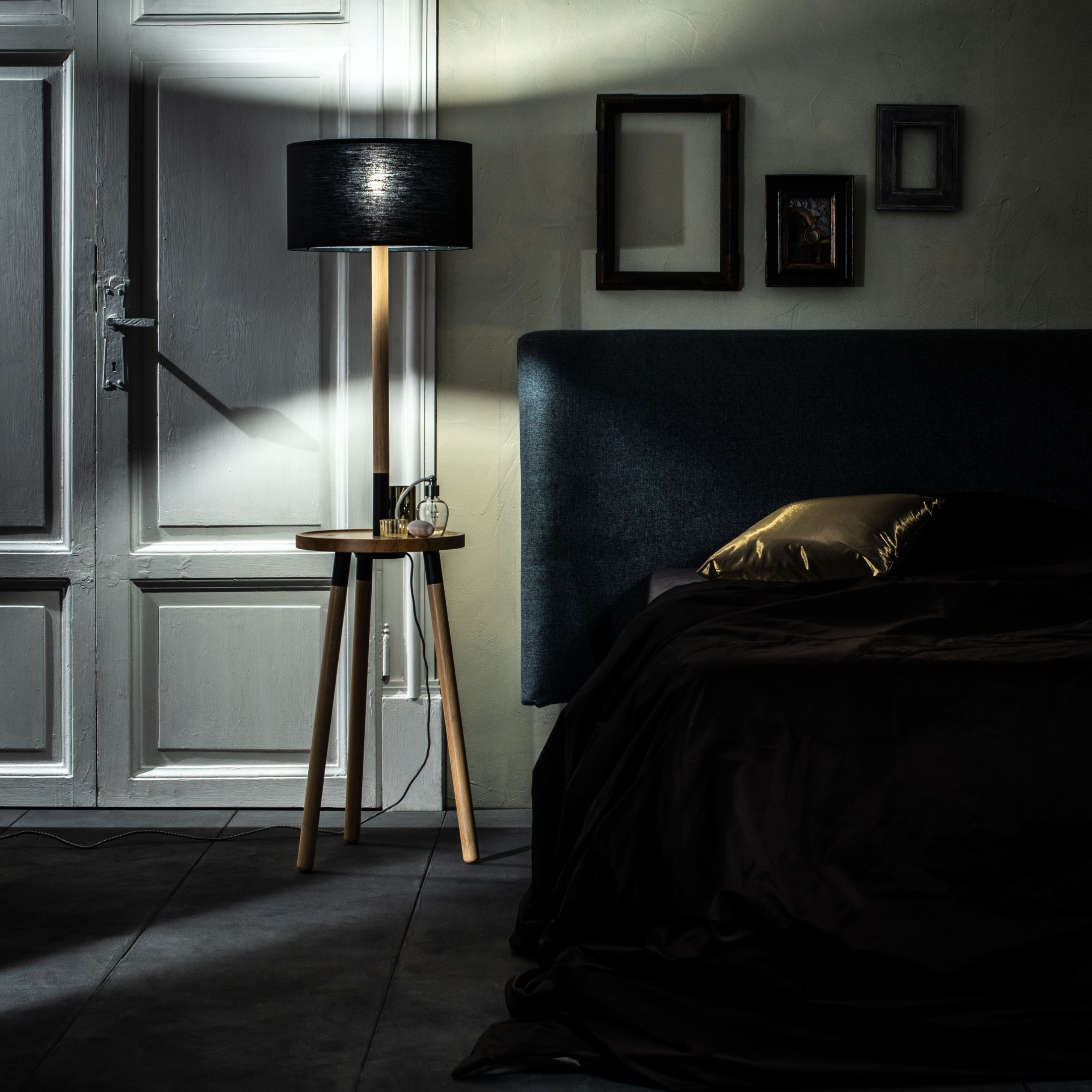 "Vega" wooden floor lamp with black fabric shade, 40x40 cm, 135 cm high