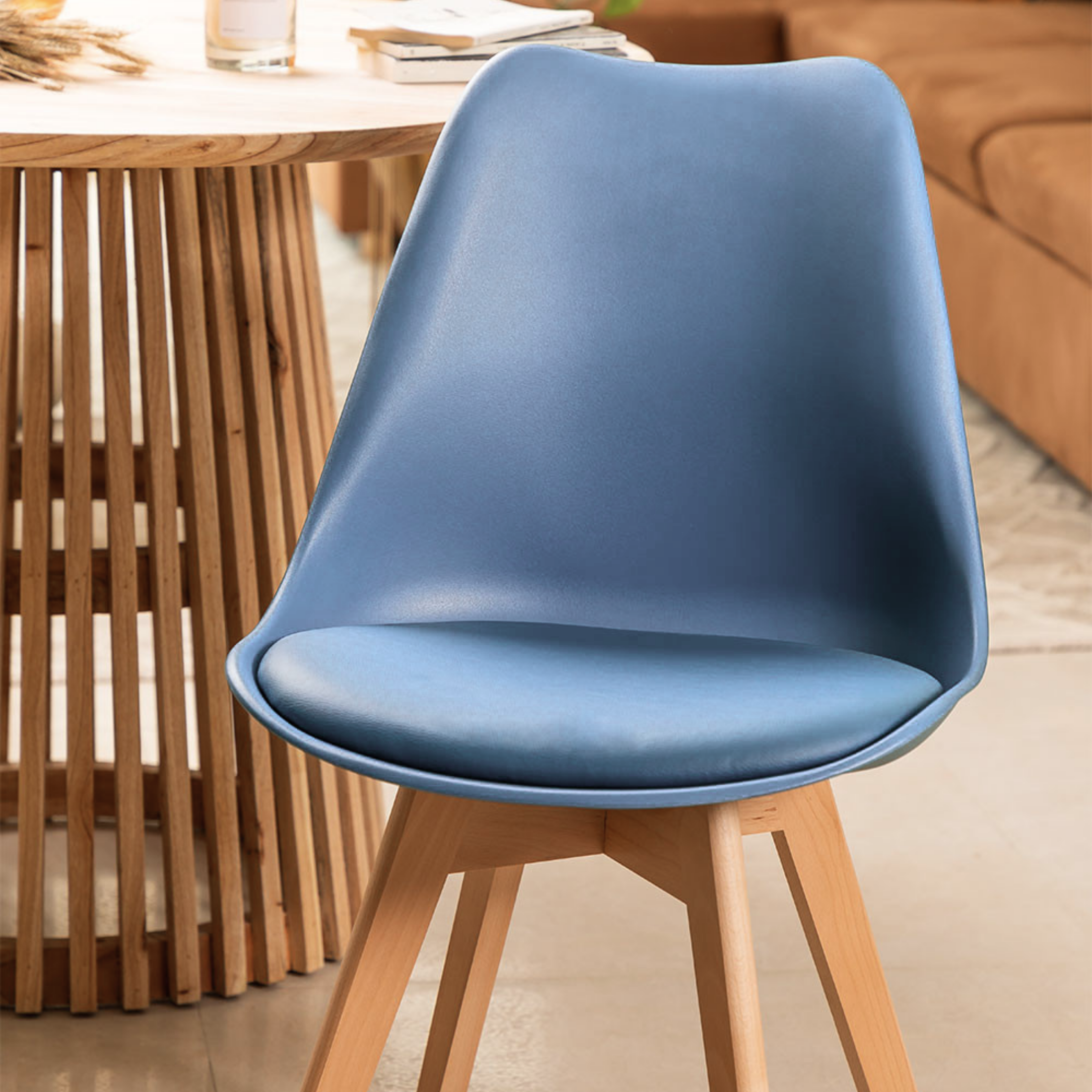 Set of padded chairs in imitation leather "Stilezze" armchairs with wooden legs cm 52x48.5 82h