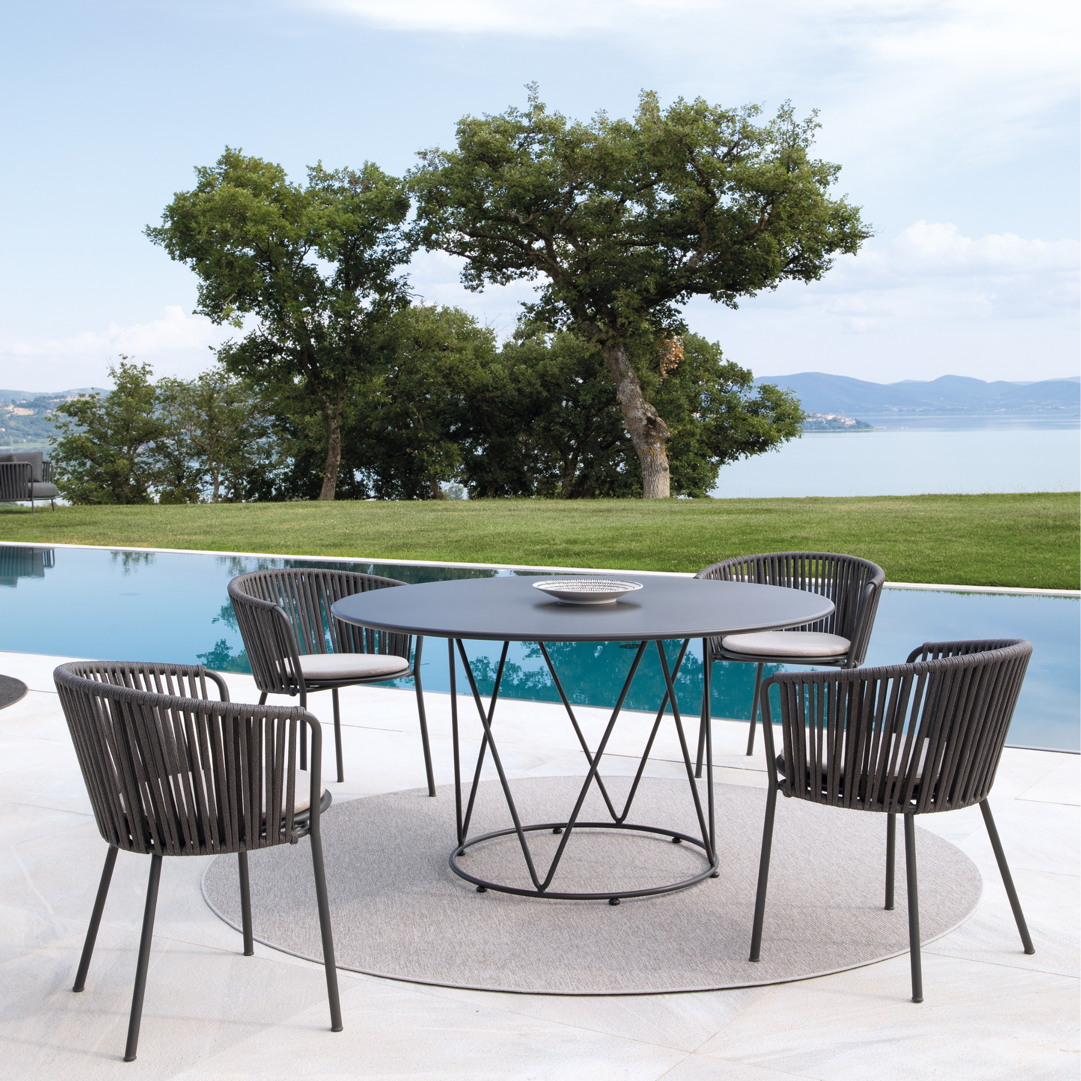 Set of 62x50cm 80cm Daisy Rope Stainless Steel and Rope Garden Chairs