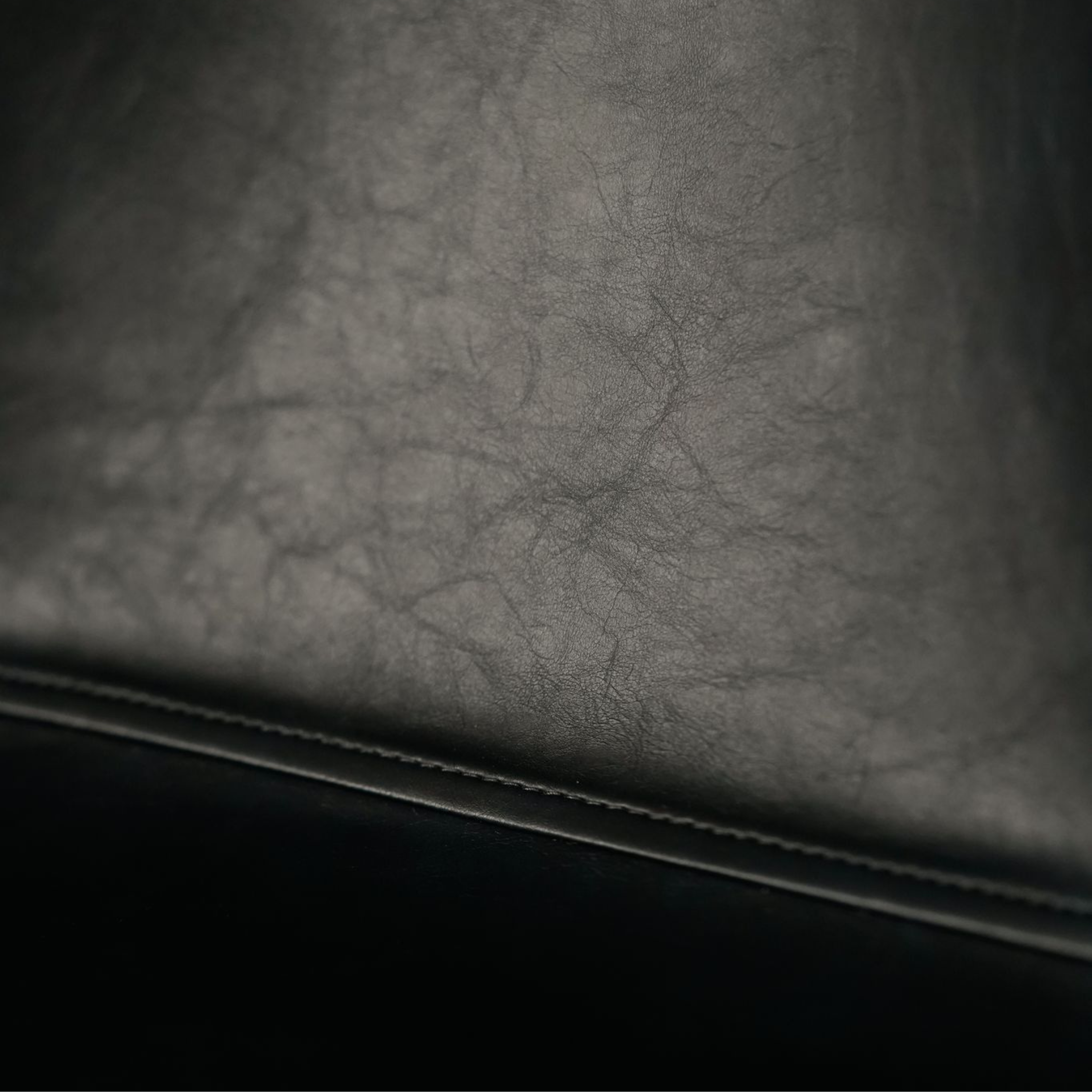 Set of elegant chairs in faux leather "Liam" soft touch vintage cm 45x55 83h