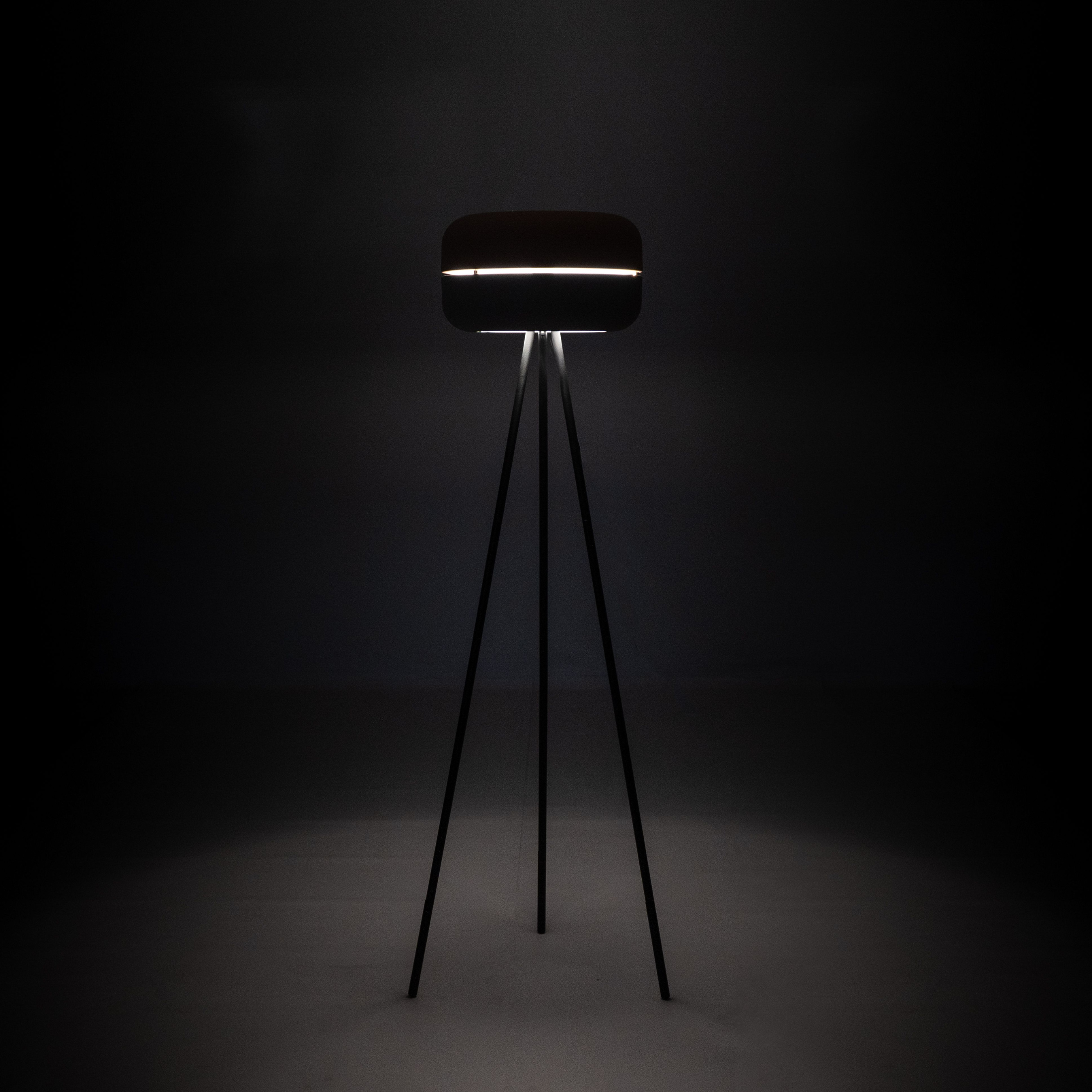 Metal lamp with "Spica" lampshade, floor, table and hanging