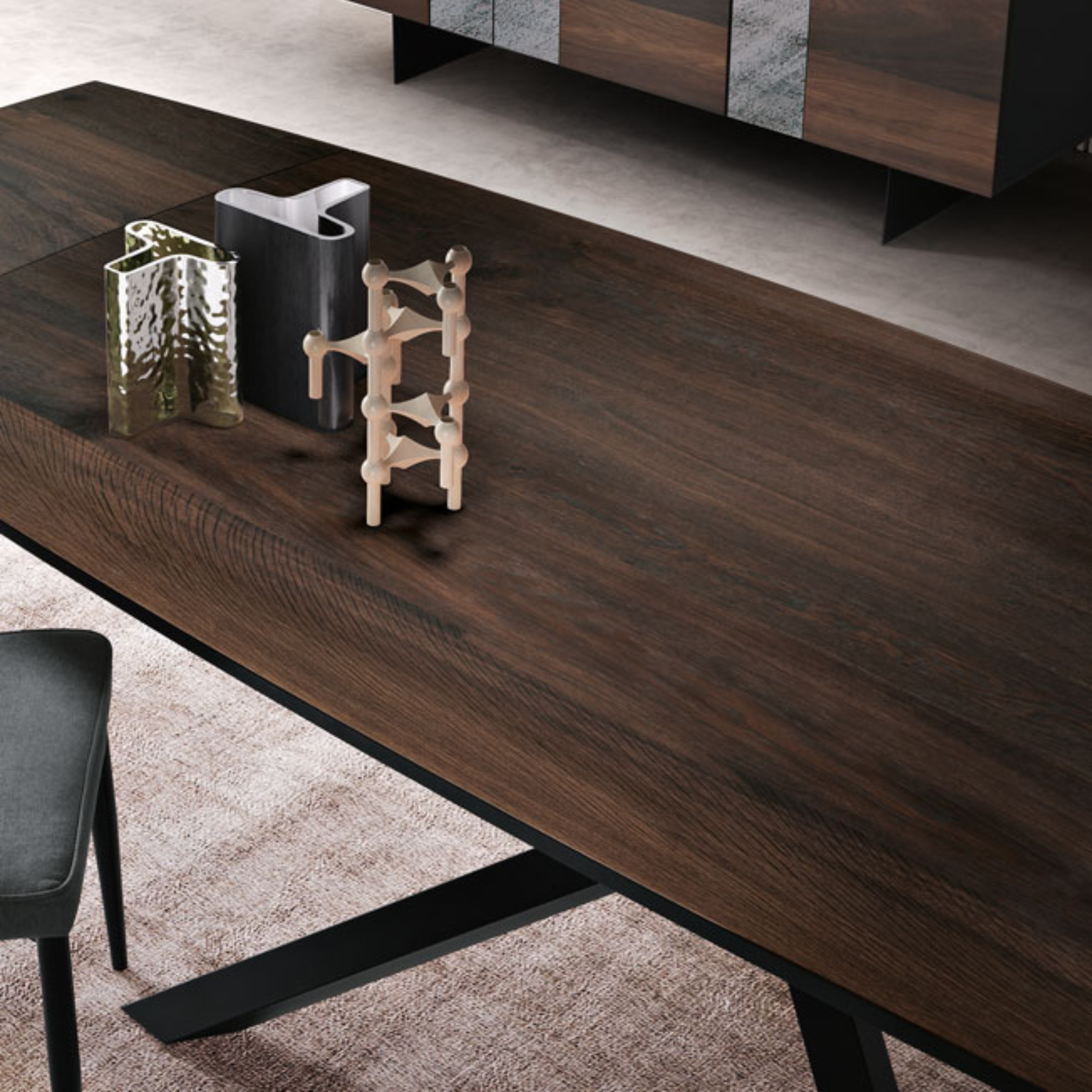 Modern extendable table "Alan" with metal base and oak top