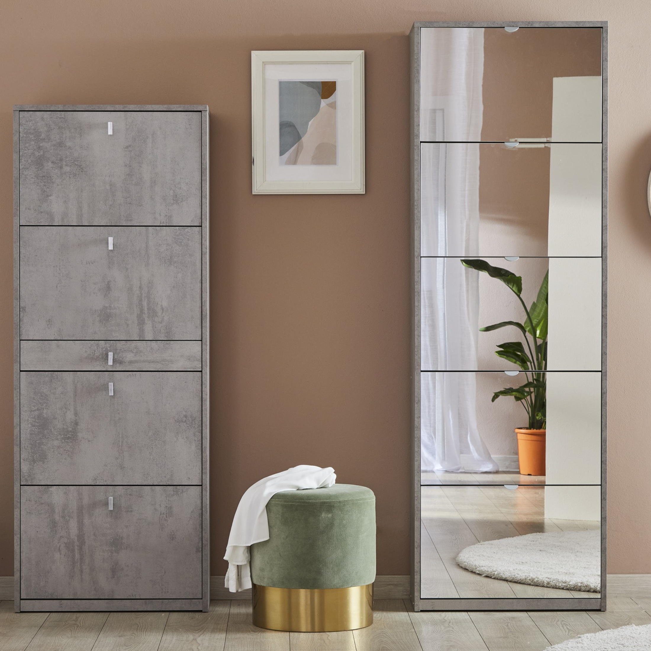 "Melissa" modern mirrored shoe rack with 5 wooden doors, 63x18 cm, 190 cm high.