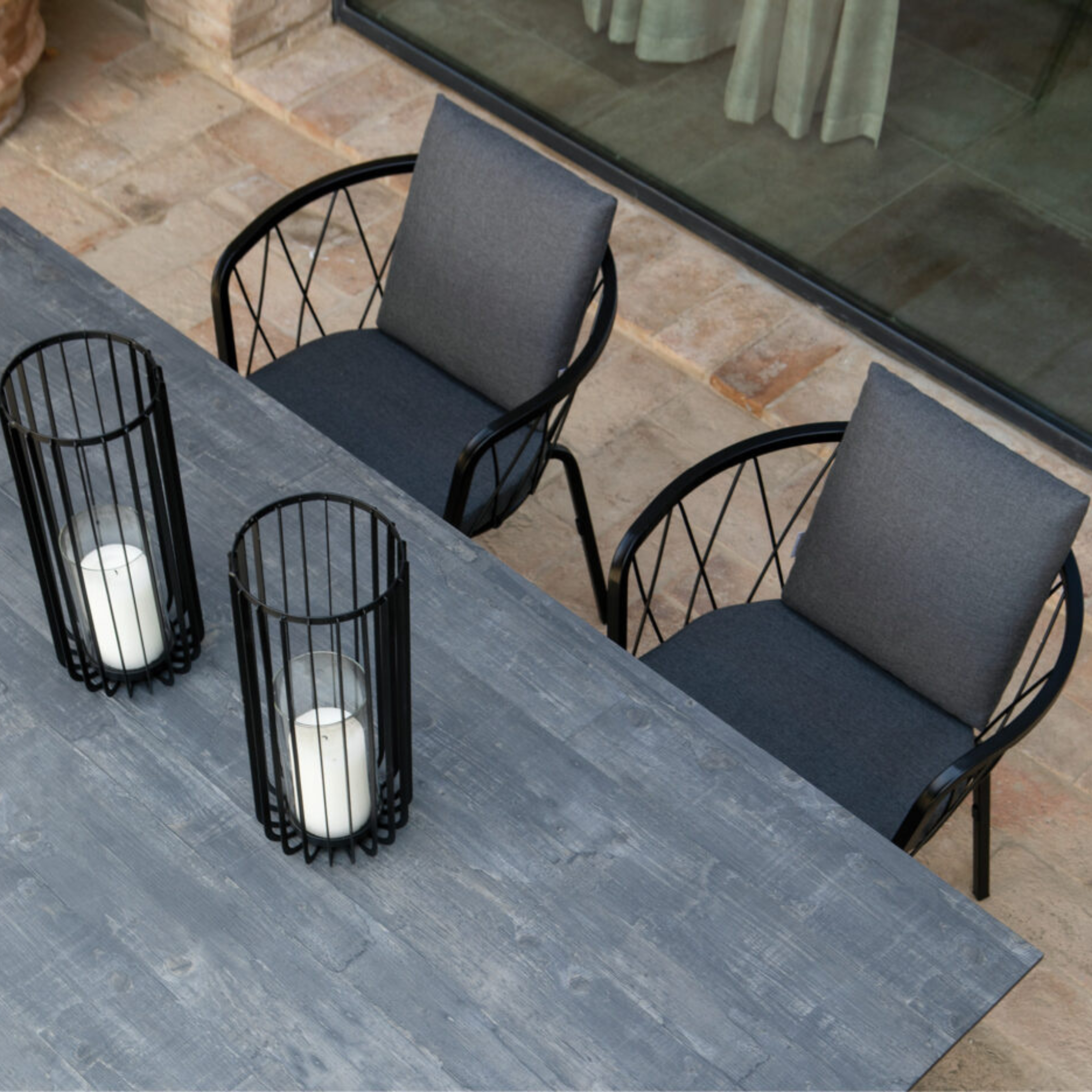 Set of stackable painted metal garden chairs "Daisy" 57x55 cm 75h