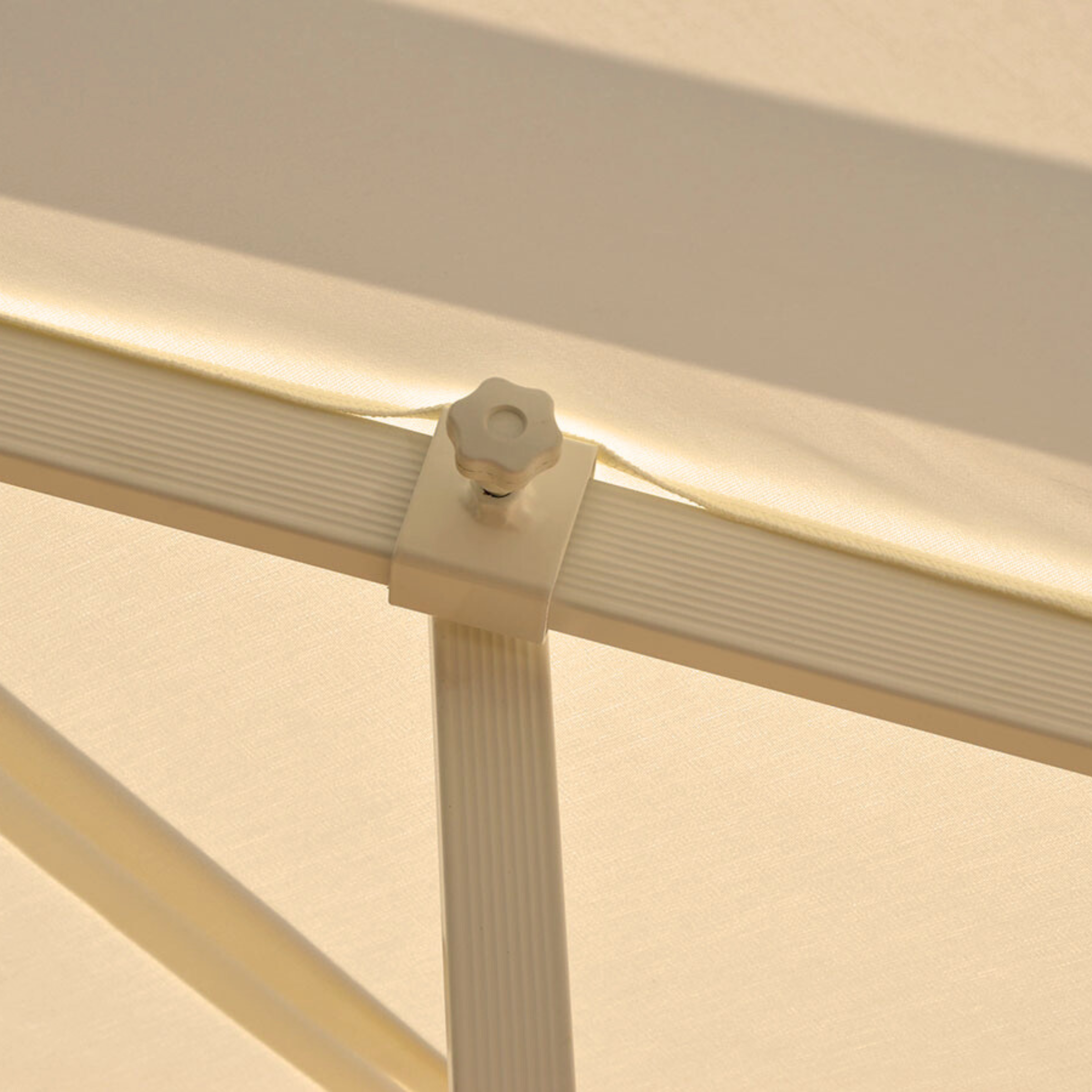 Modern "Deluxe Classic" fixed umbrella with rotating side pole