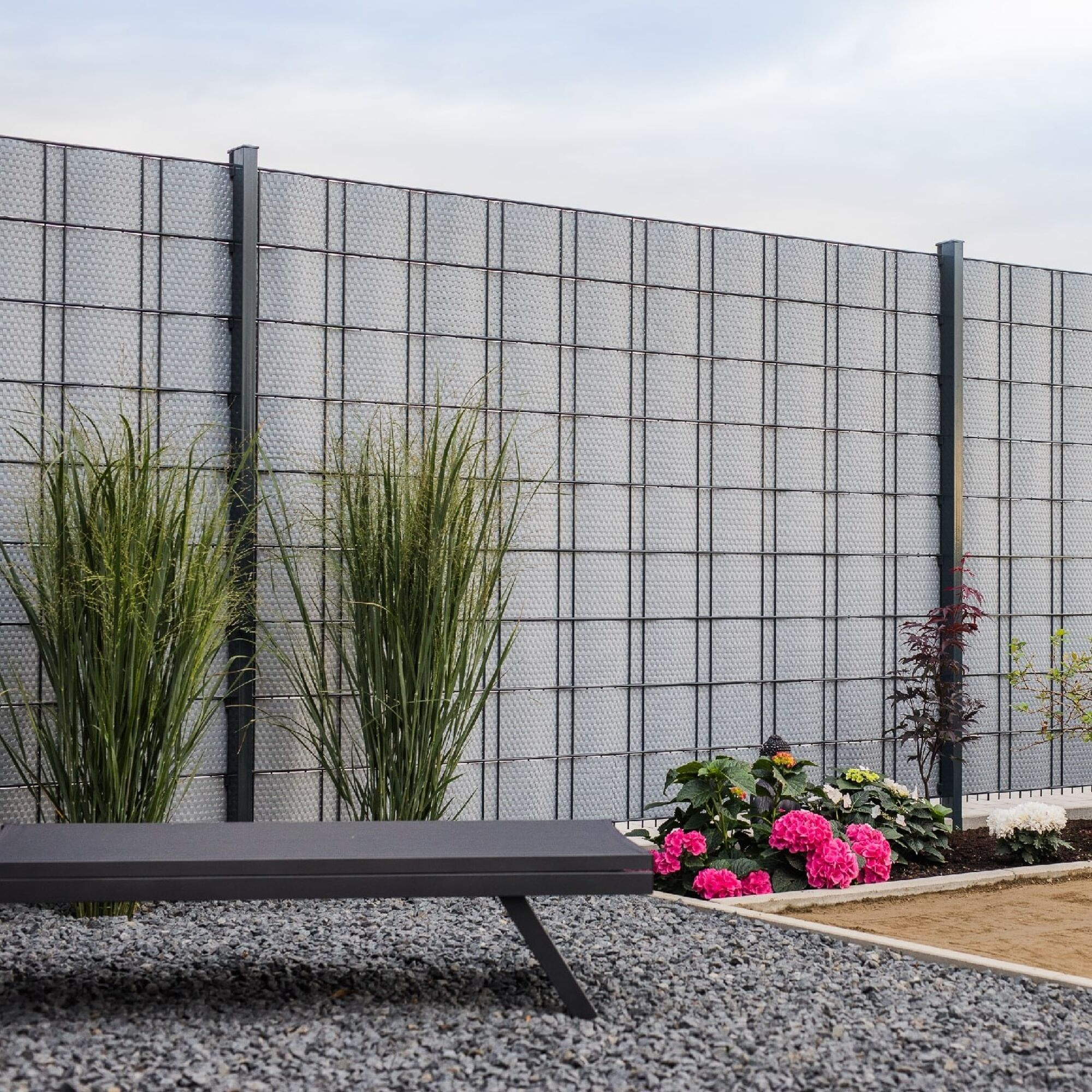 "Temp" rattan-effect privacy screen in a double-sided roll, 19 x 255 cm