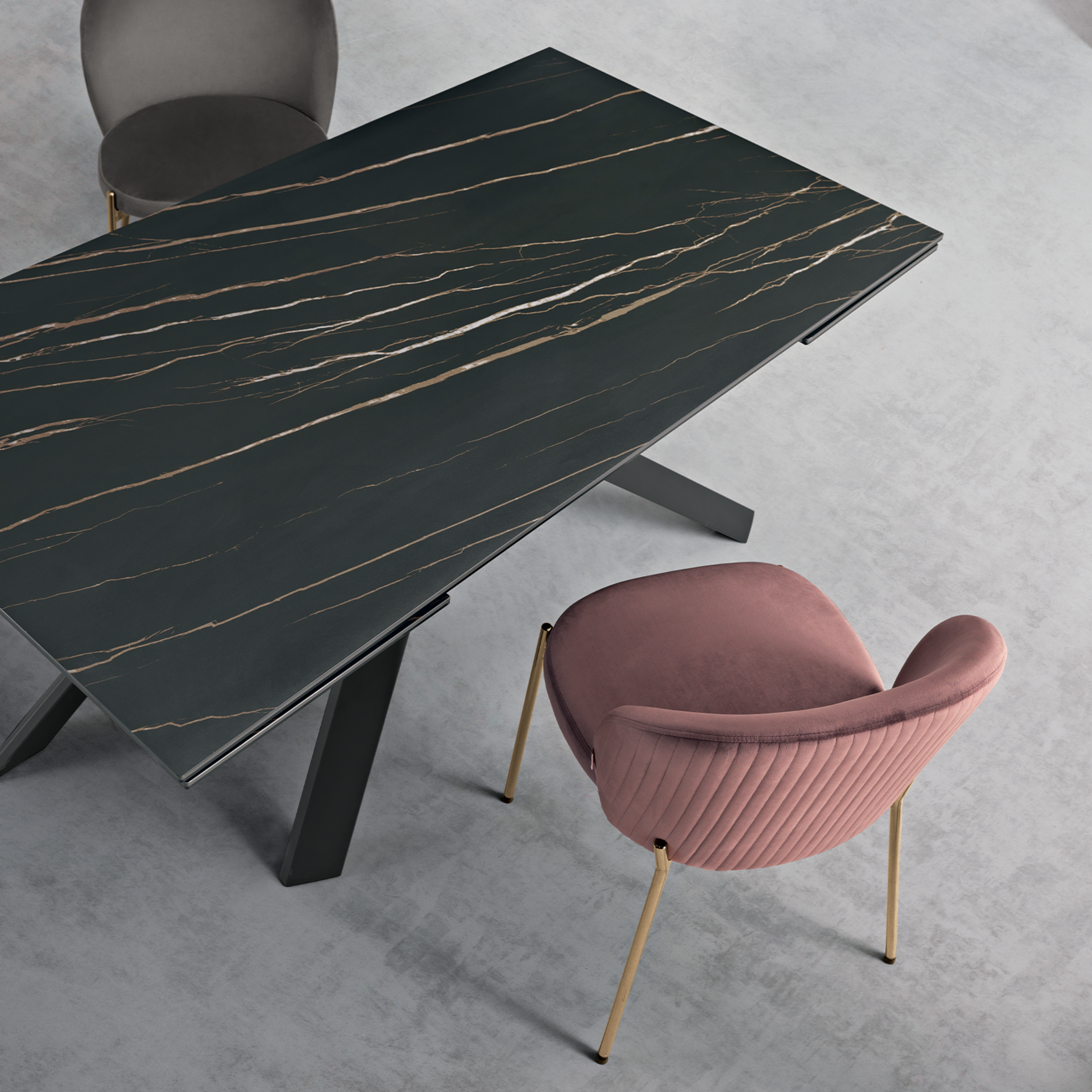 "Caio" modern extendable dining table with porcelain stoneware top