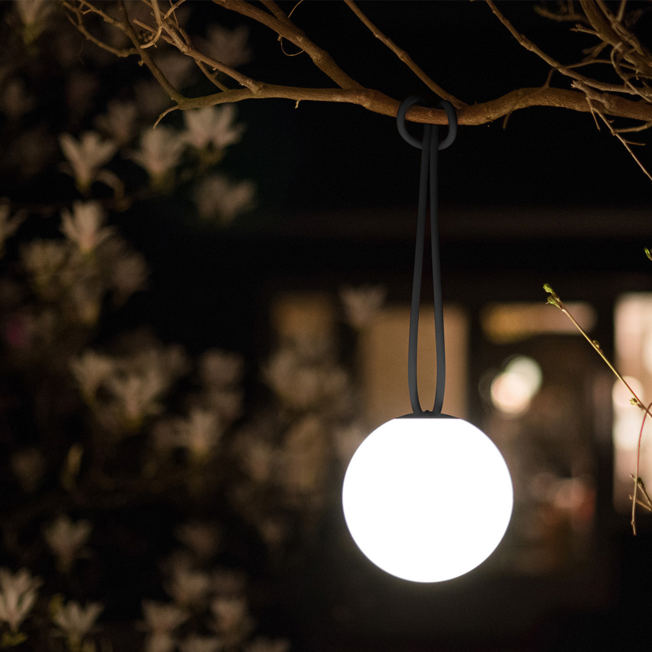 Set of 2 "Bolleke" battery-powered LED hanging lamps in HDPE with rubber hook, 20x20 cm