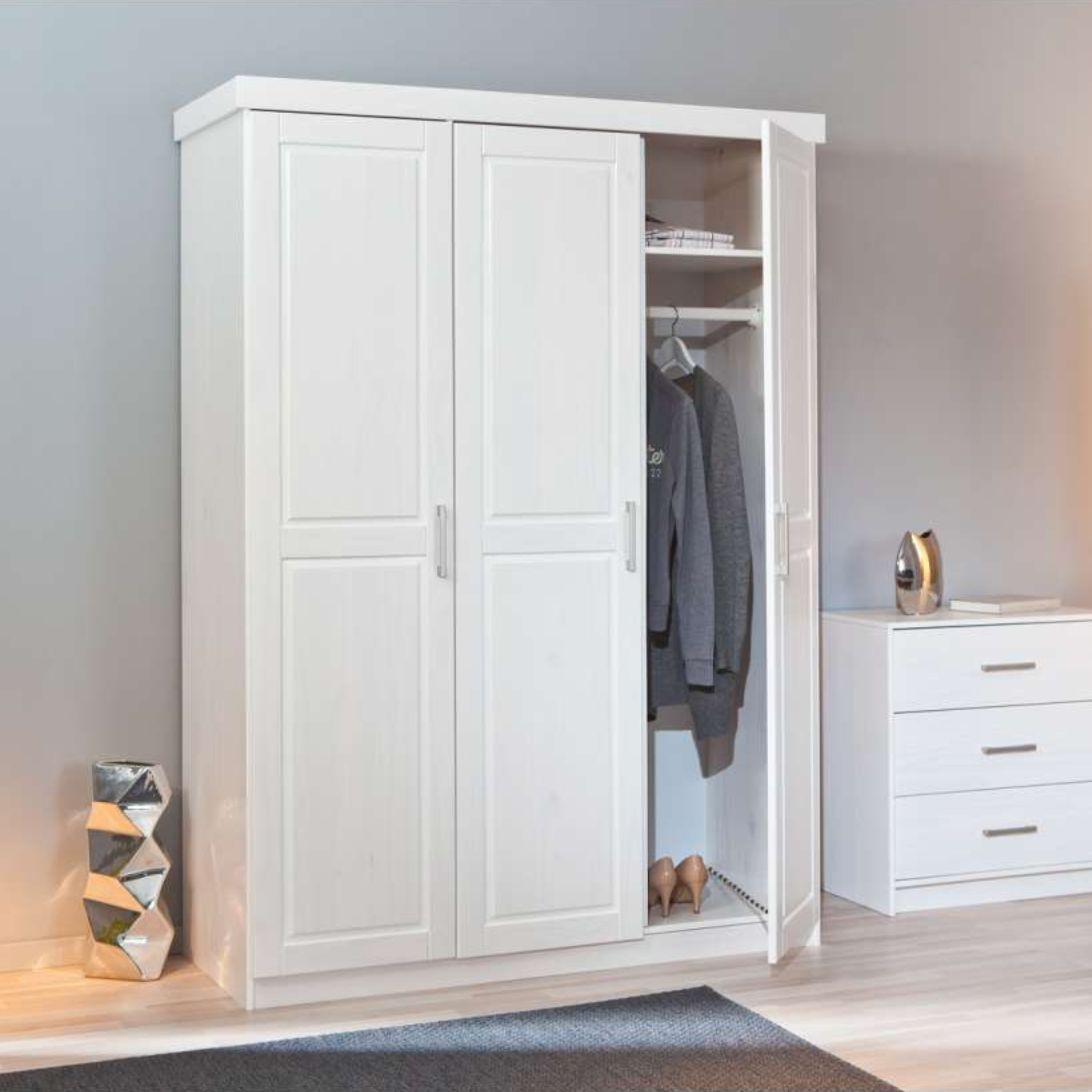 3-door wooden wardrobe "Bama" with coat hanger for bedrooms, 140x55 cm, 190 cm high