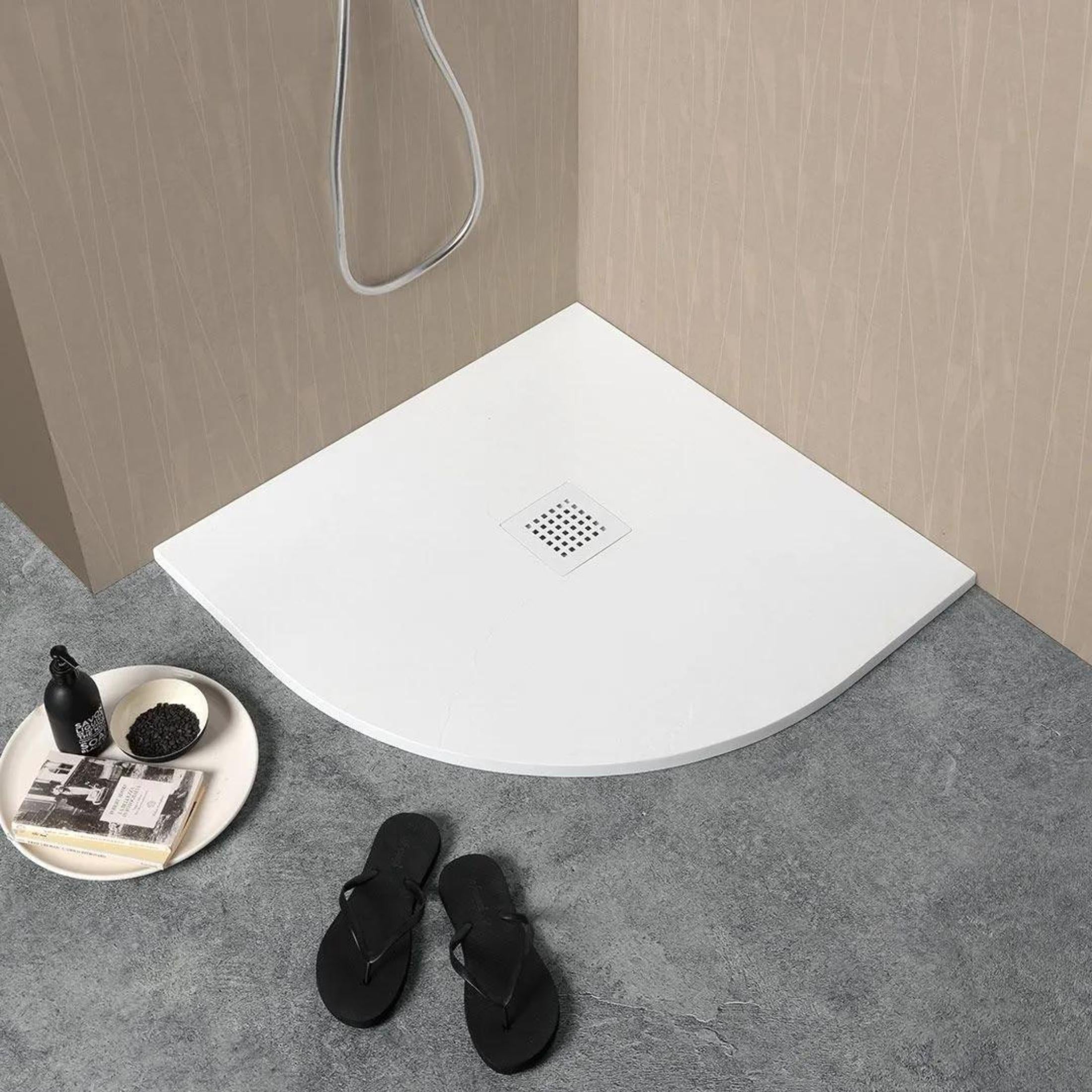 "Milano" semicircular shower tray in non-slip stone-effect resin