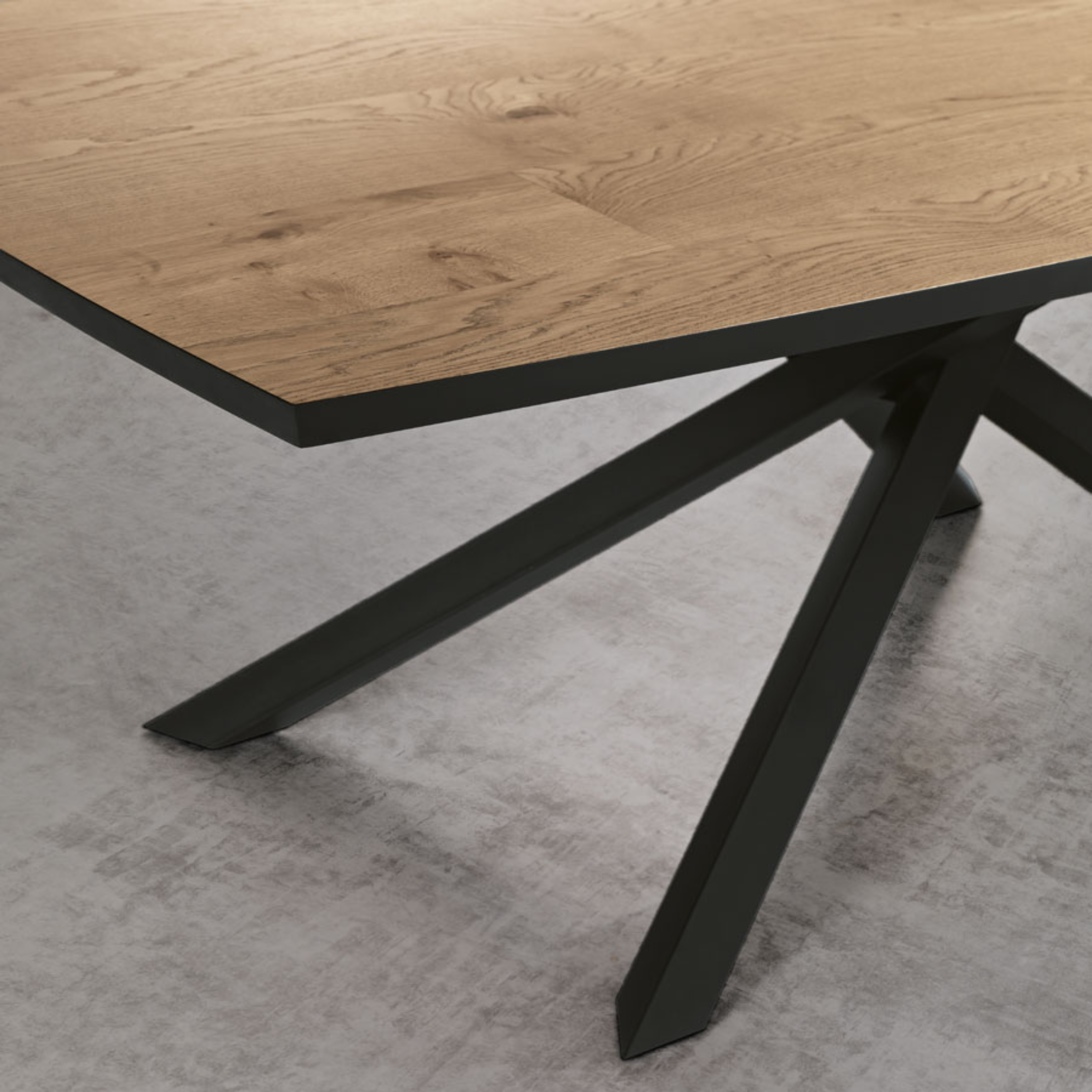 Modern extendable table "Alan" with metal base and oak top