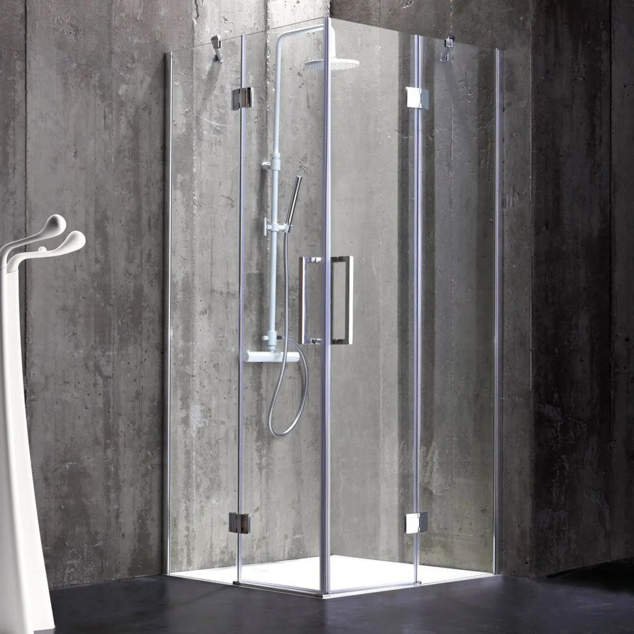 Frameless shower enclosure "Lion" in transparent tempered glass, height 190 cm