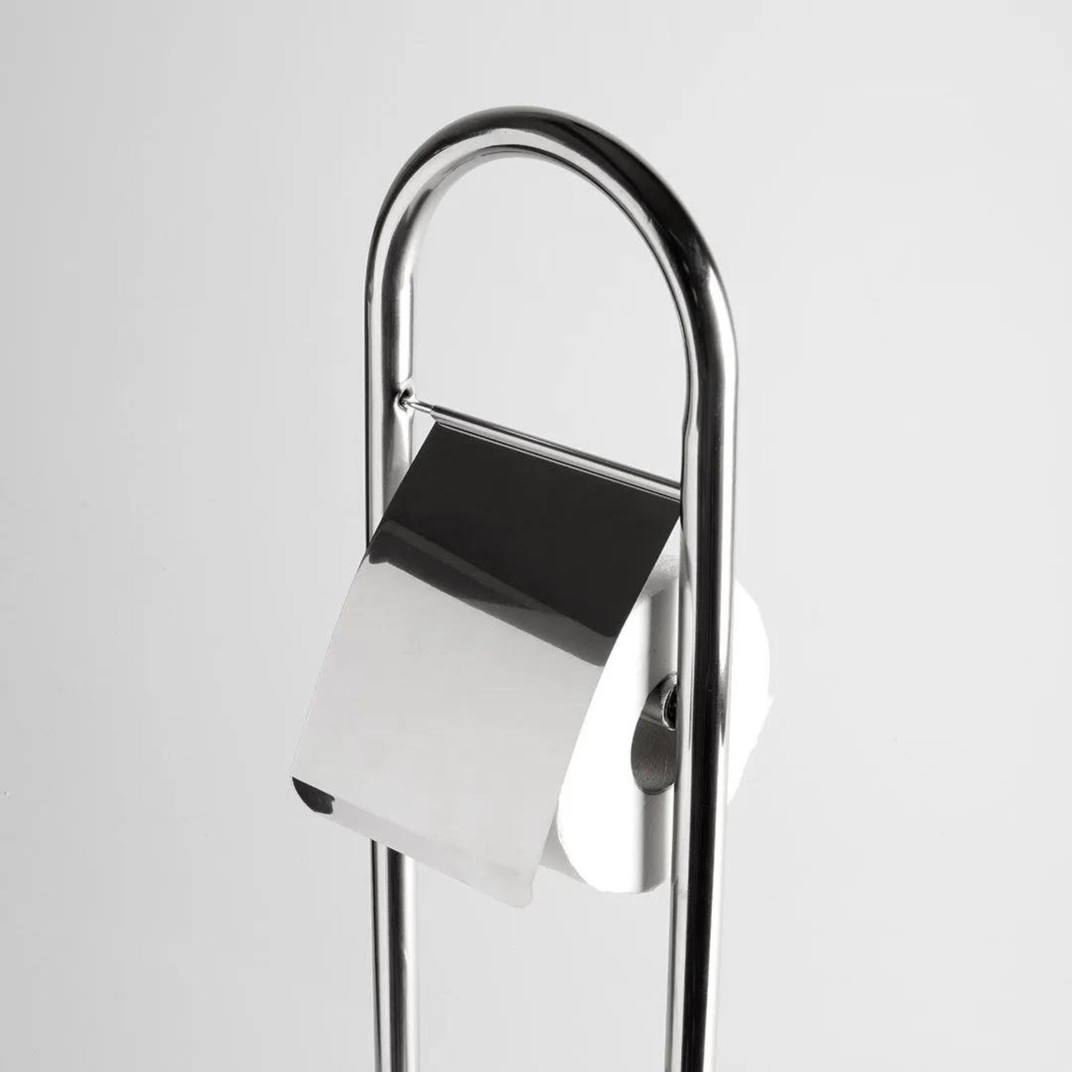 "Amélie" chrome-plated metal toilet roll holder and toilet brush holder with round base
