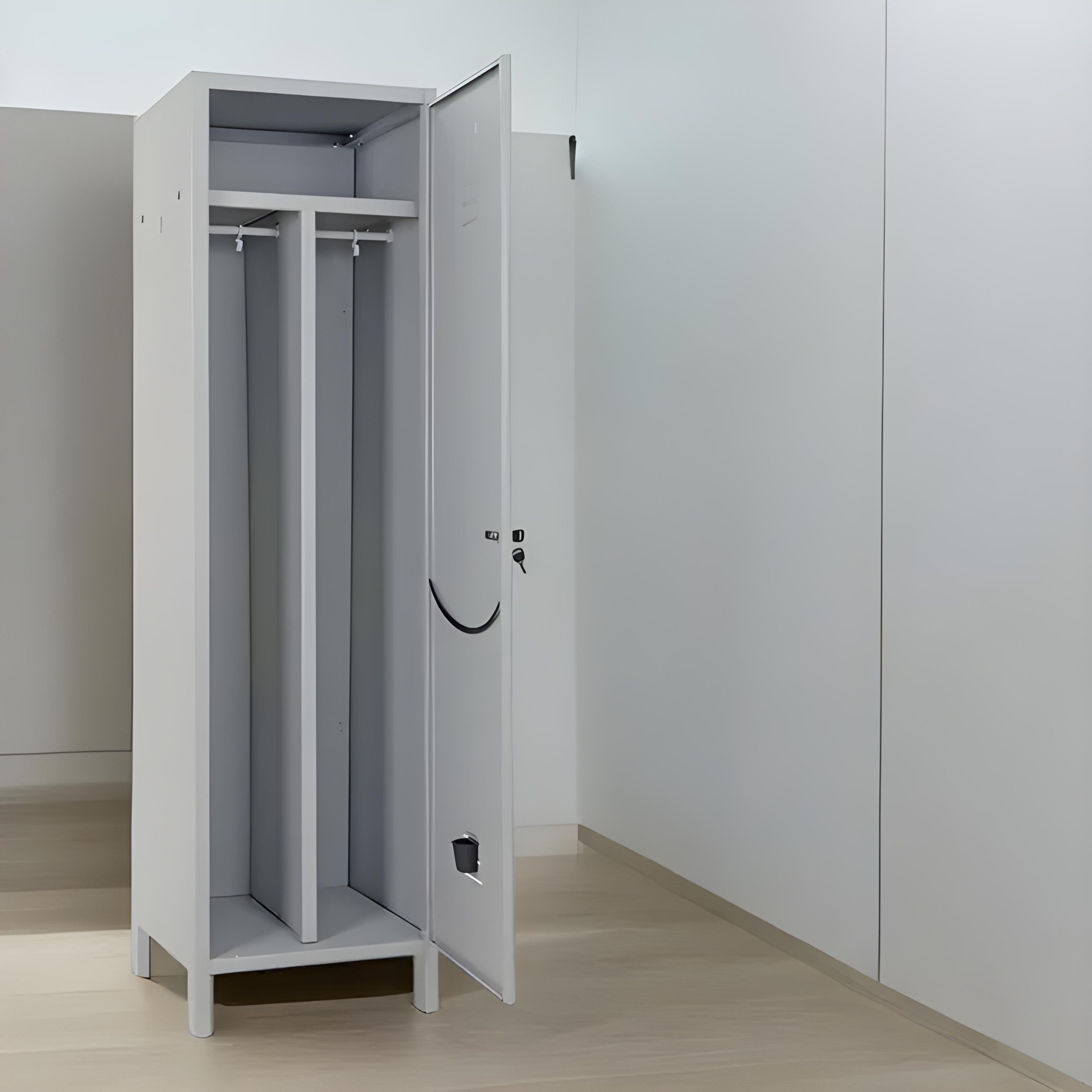 1-door metal locker with shelf and coat hanger, 50x50 cm, 179 cm high