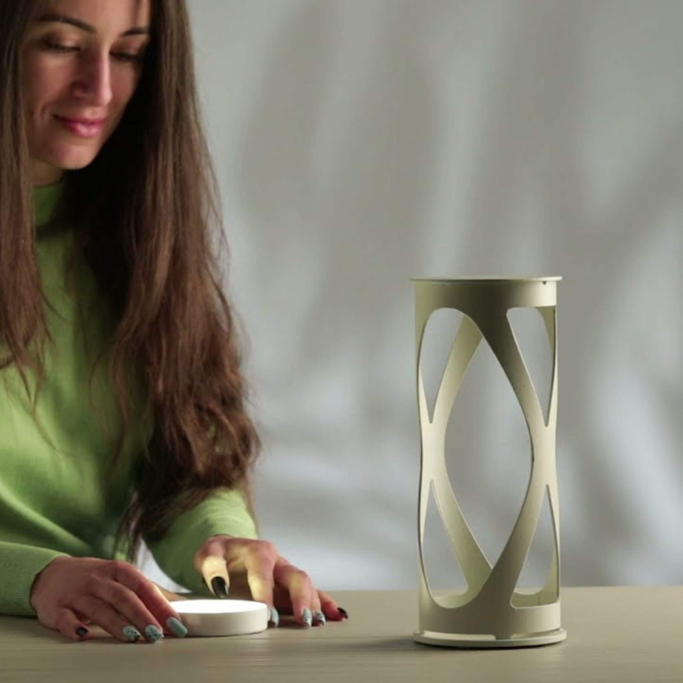 "Luna" rechargeable outdoor metal table lamp, 12x12 cm, 26 hours