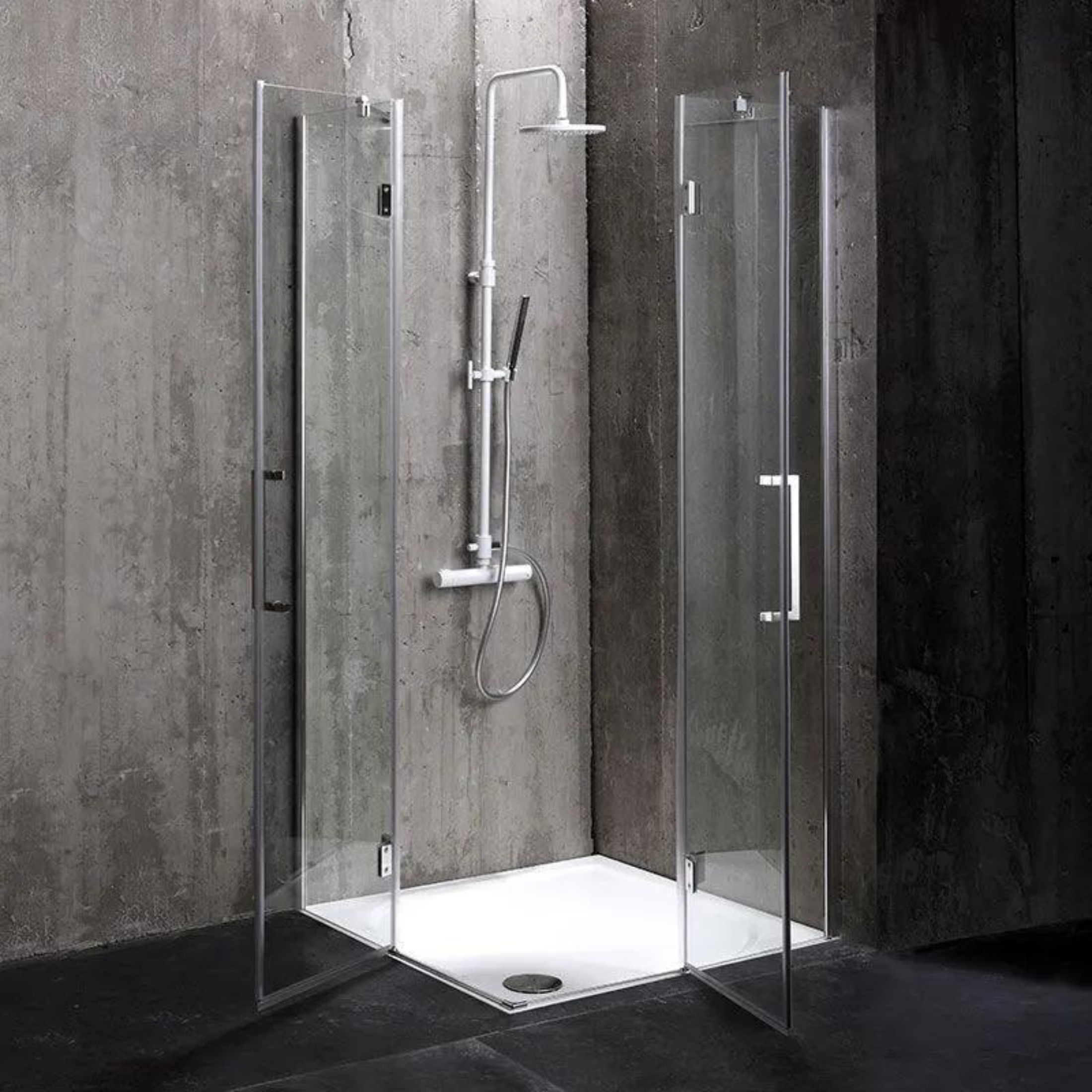 Frameless shower enclosure "Lion" in transparent tempered glass, height 190 cm