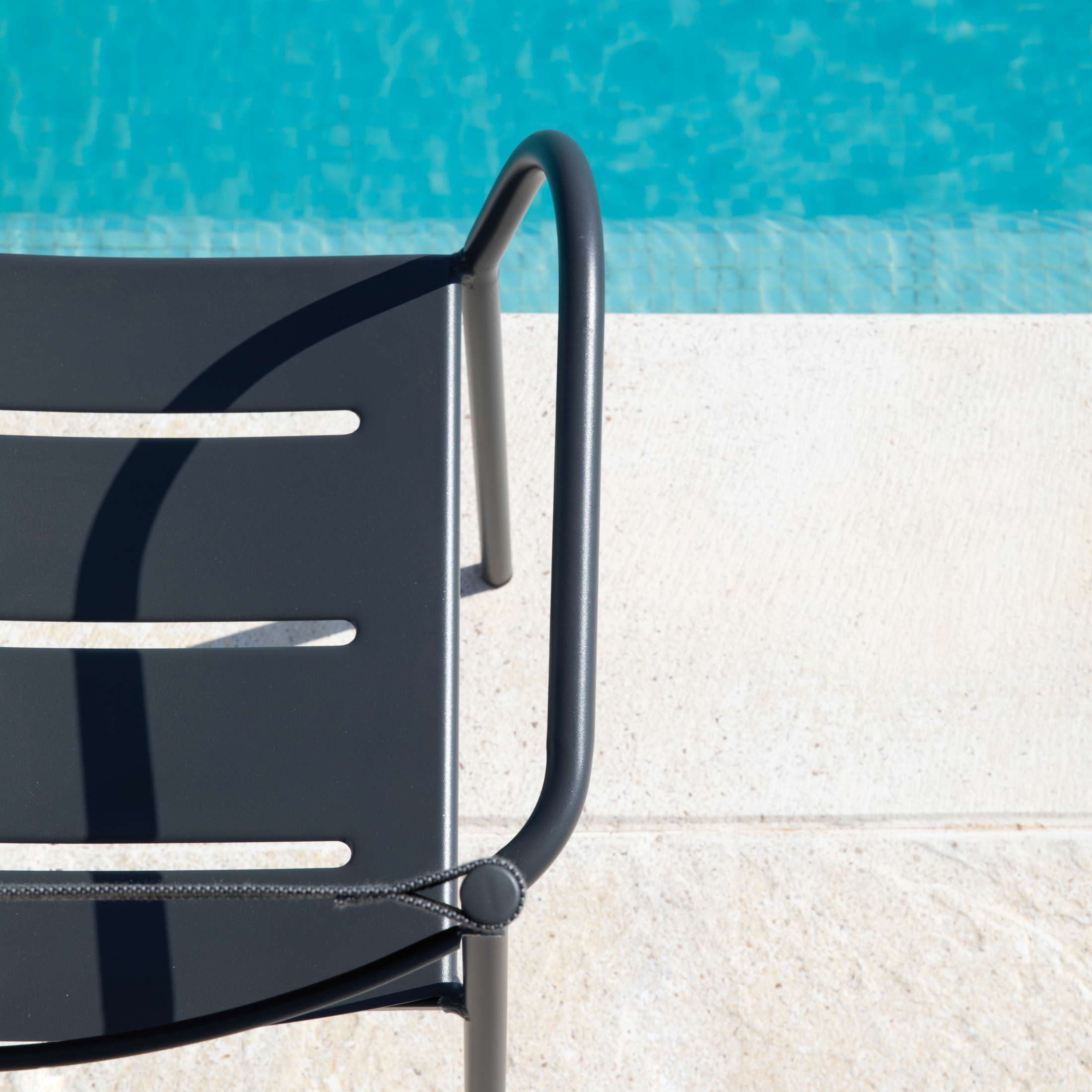 Set of "Vera" stackable garden chairs in metal and backrest in fabric, 56x50 cm, 86h