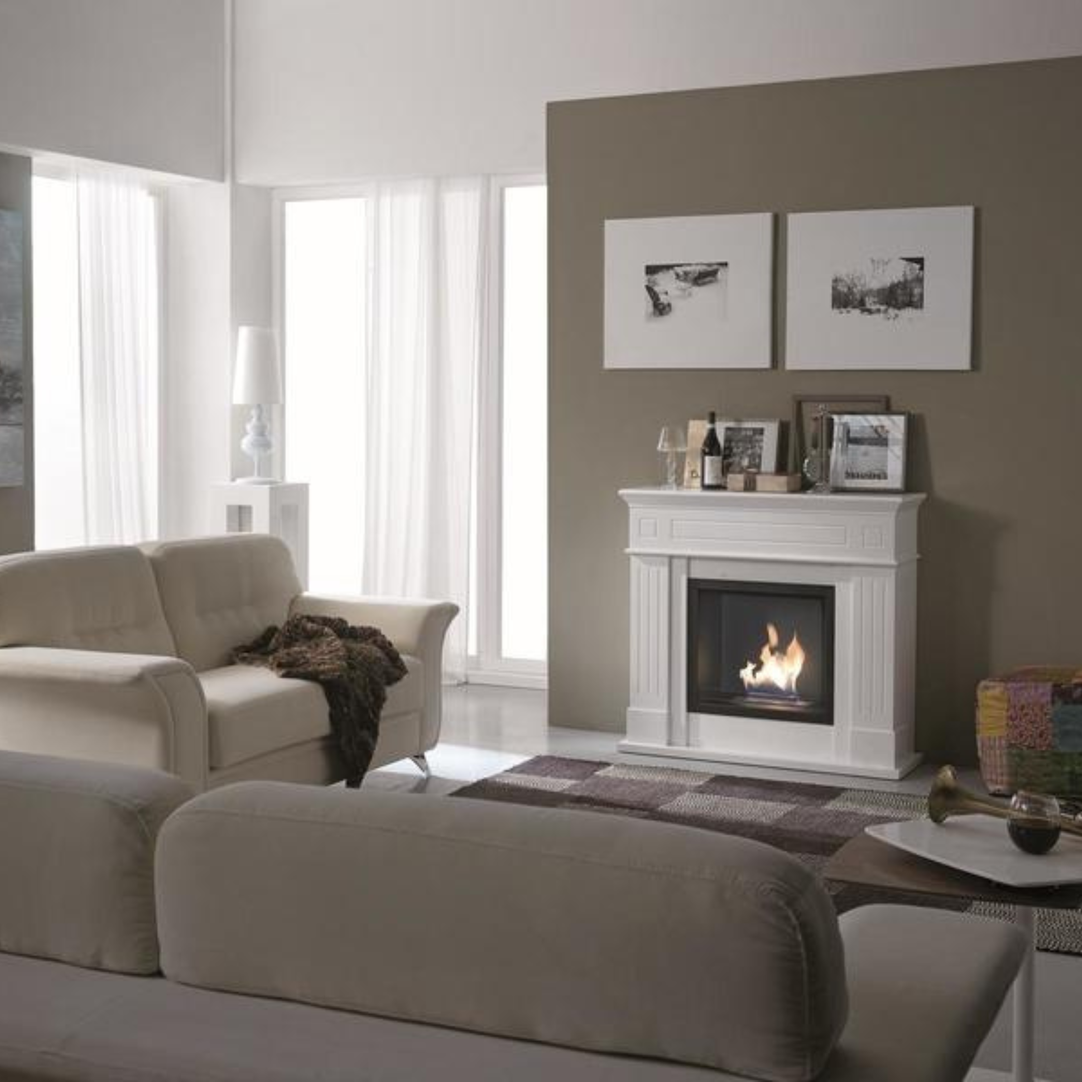 Chimenea de bioetanol de pie "Amelia" de metal pintado, 102x37 cm, 110 cm de alto