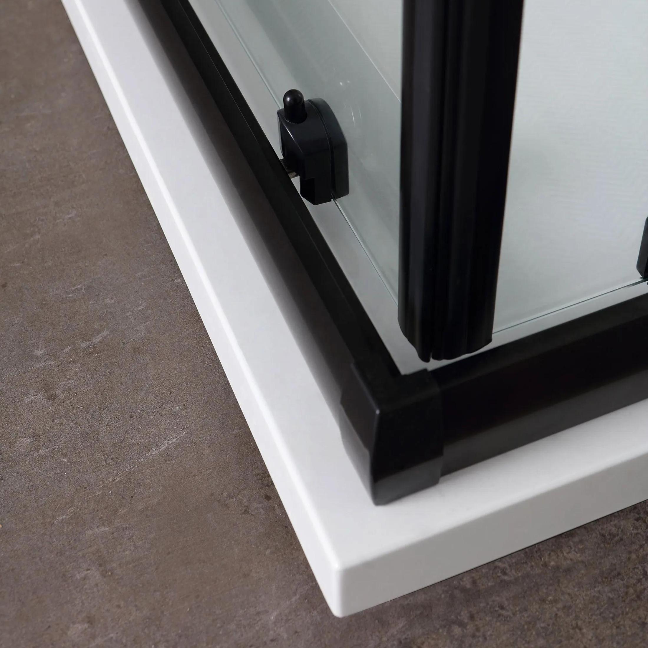 "Cielo" square shower enclosure in clear glass with matt black profile, height 190 cm