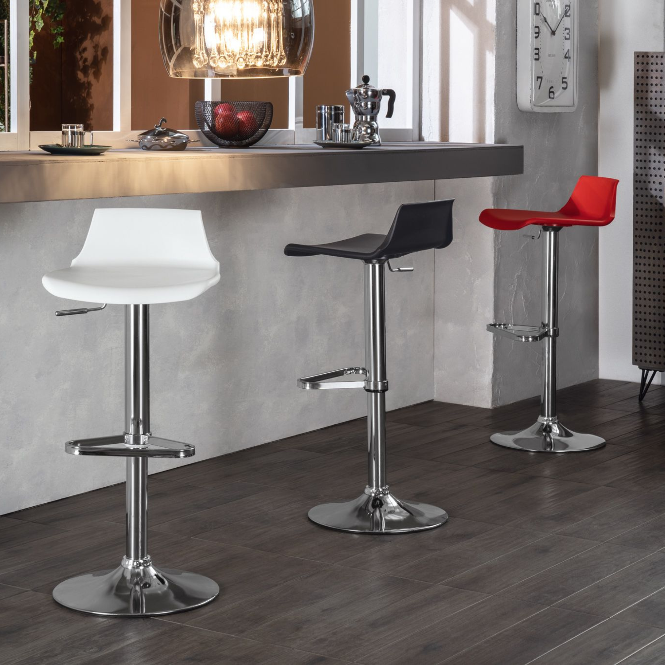 Set of "Henri" high stools in polypropylene with gas lift and footrest, 41x39 cm, 72h