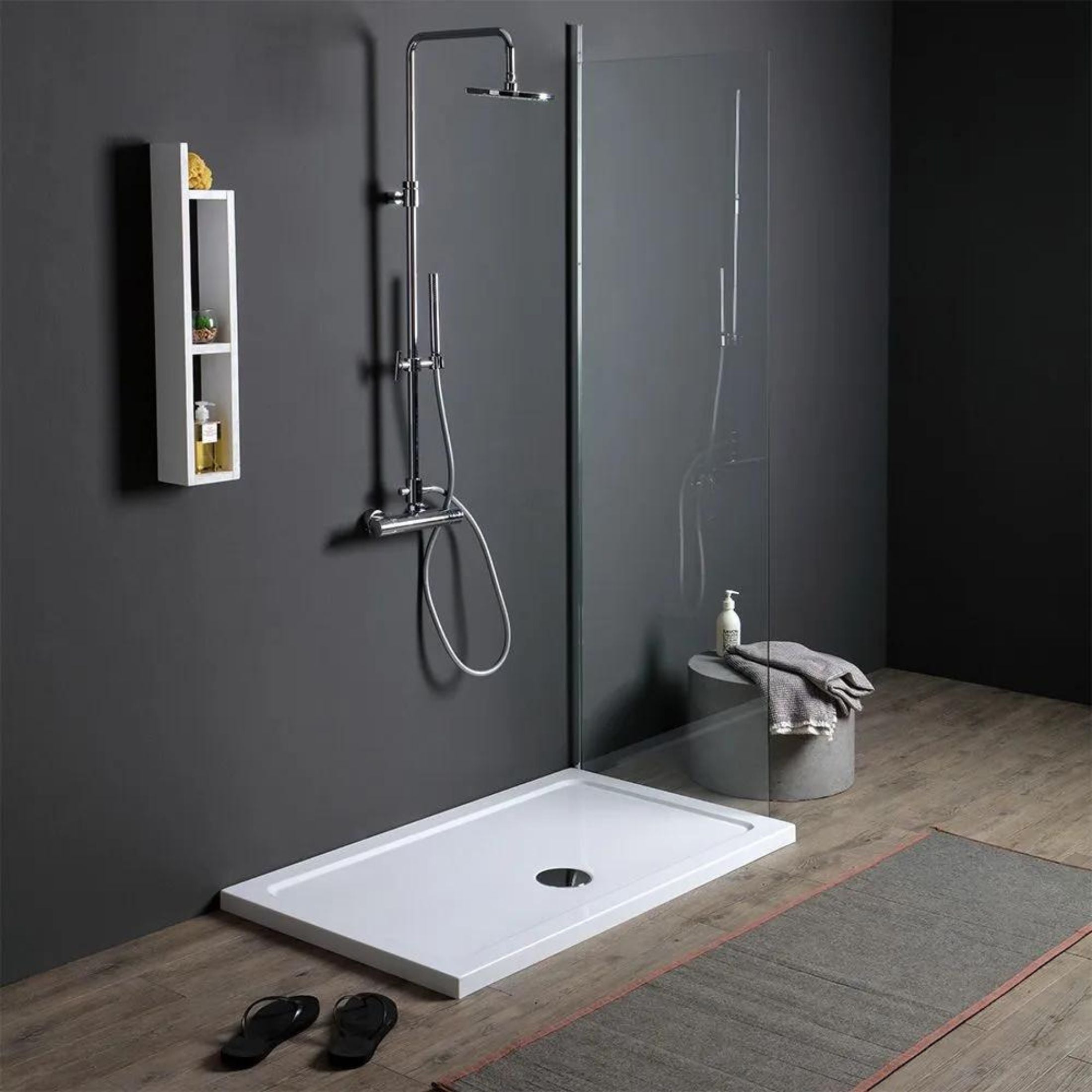 Aosta rectangular shower tray made of thin acrylic and white ABS