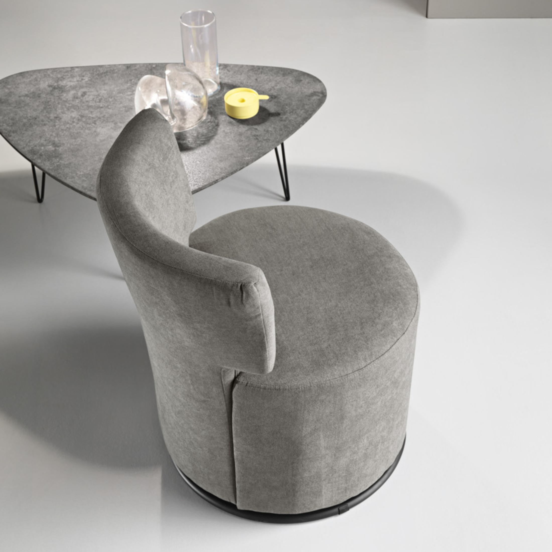 Elegant modern "Melva" armchair in fabric, 66x67 cm, 78h