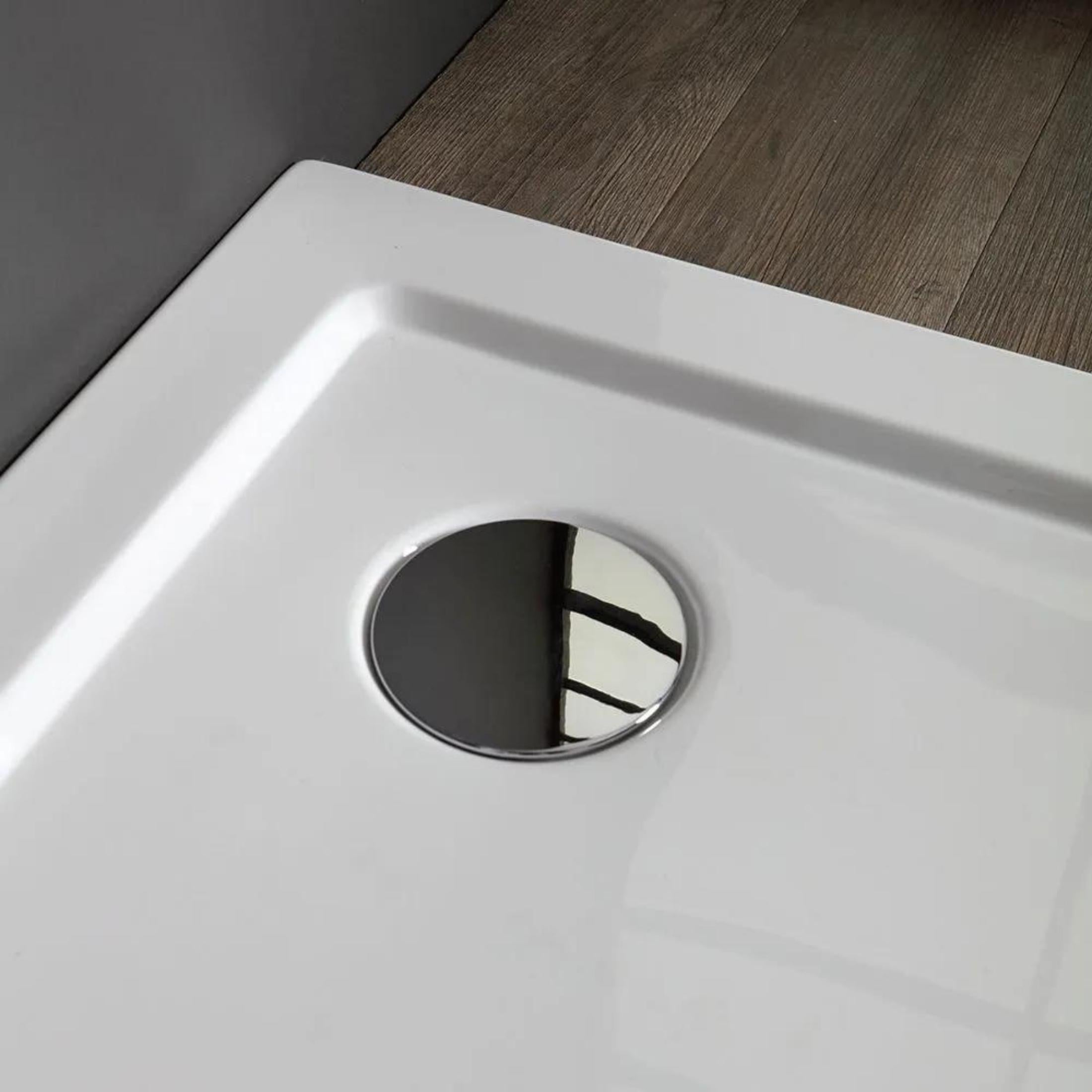 "Aosta" thin square shower tray in glossy white acrylic and ABS