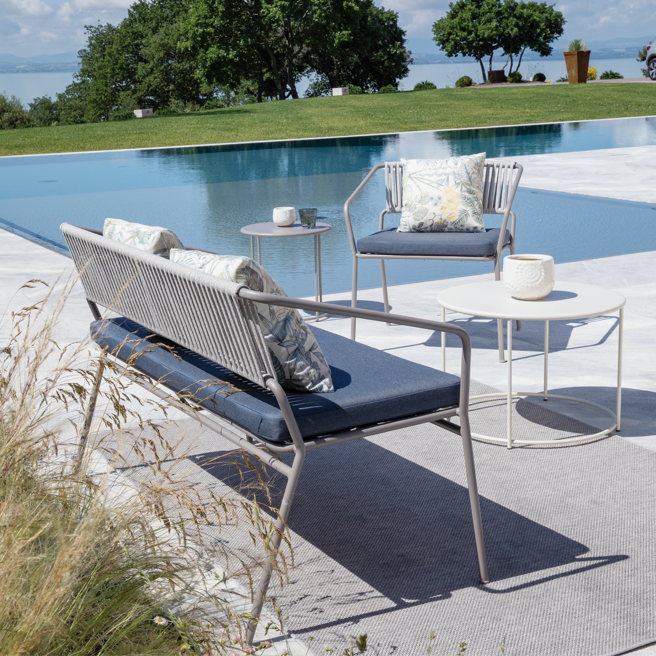 "Slot" metal garden sofa, stackable bench, 152x65 cm, 72 cm high