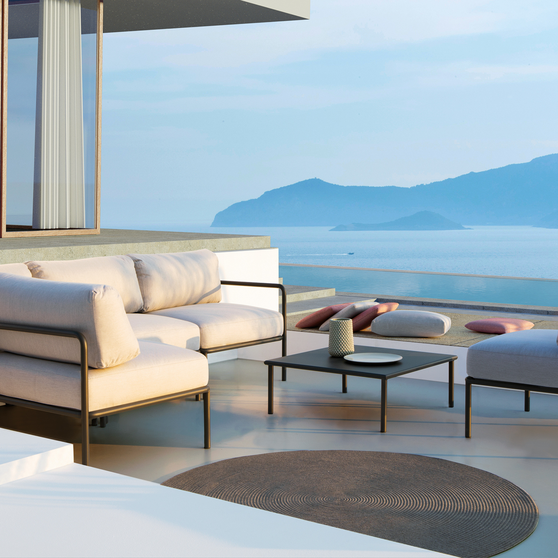 "Miami" metal lounge chair with garden cushions, 80x80 cm, 64 cm high.