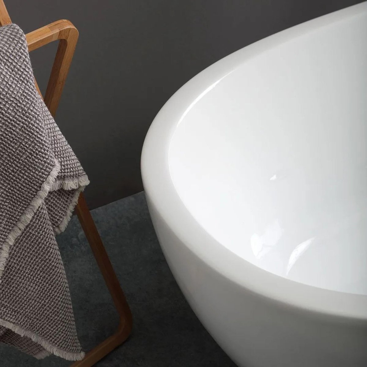 Vasca da bagno ovale a centro stanza "Clarissa" in acrilico bianco cm 165x75 59h - MondoViro