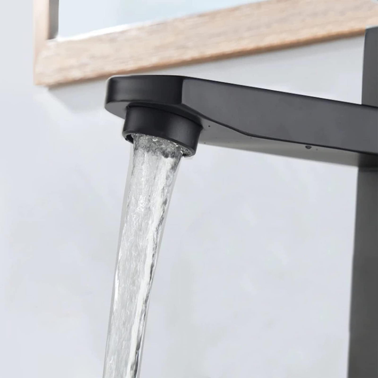 "Elegant" single-lever brass basin faucet in matte black