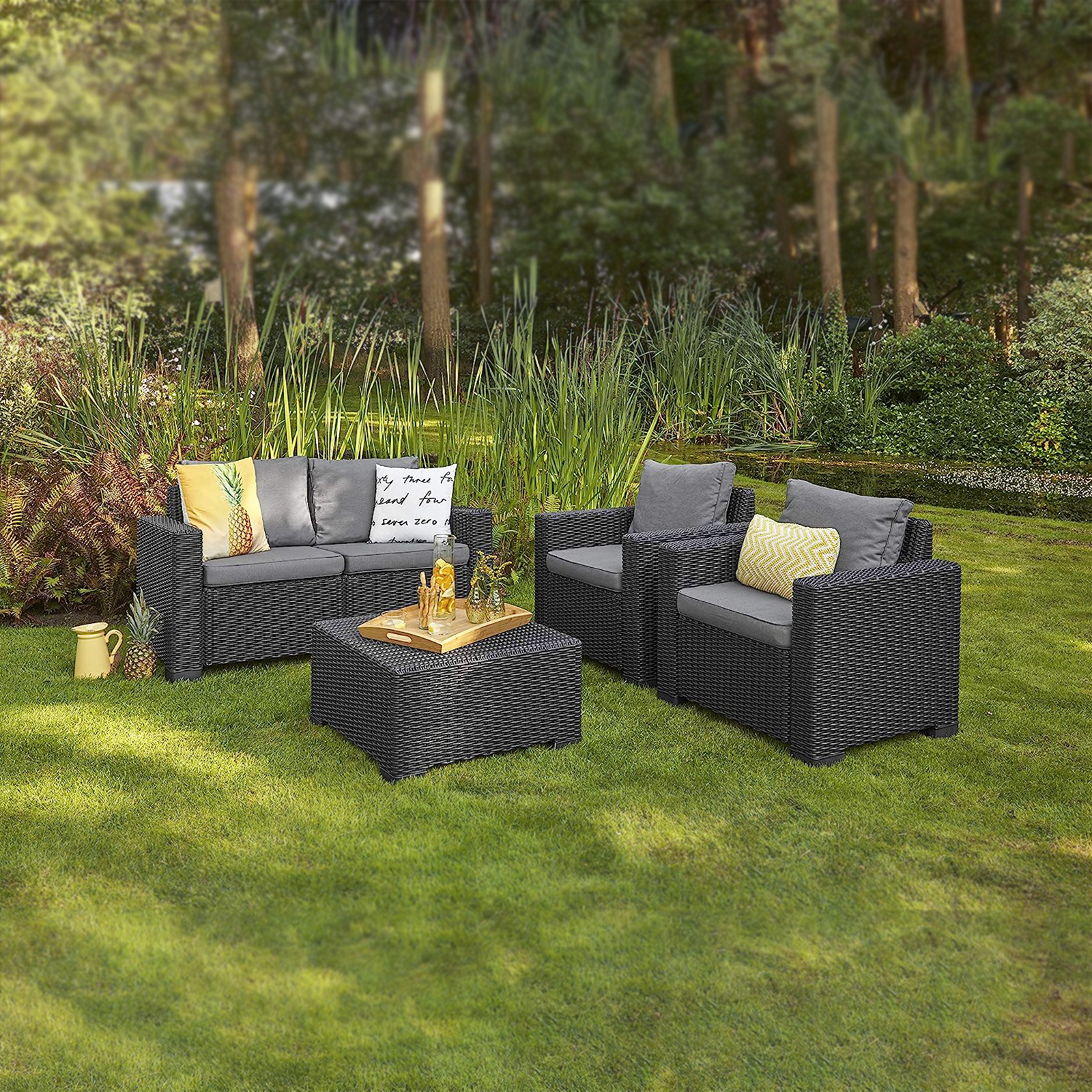 Tavolino basso da giardino "California" in resina rattan quadrato con cuscino cm 68x68 35h