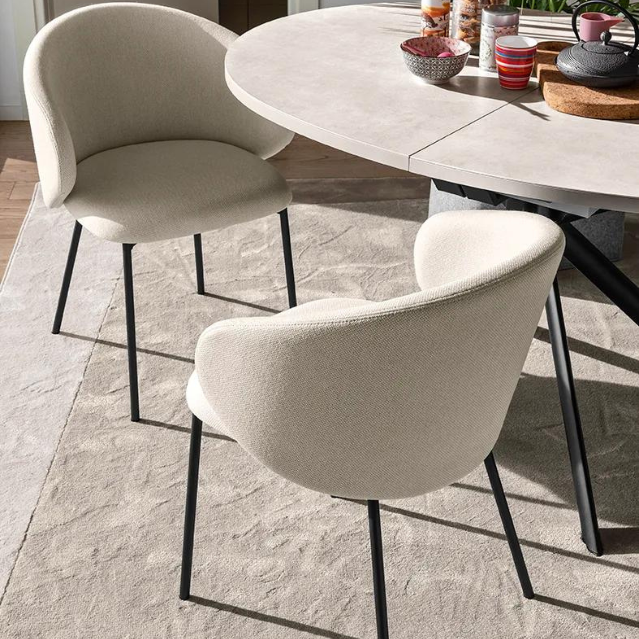 Set di sedie moderne da soggiorno "Tuka" con schienale imbottito cm 55x56 76h