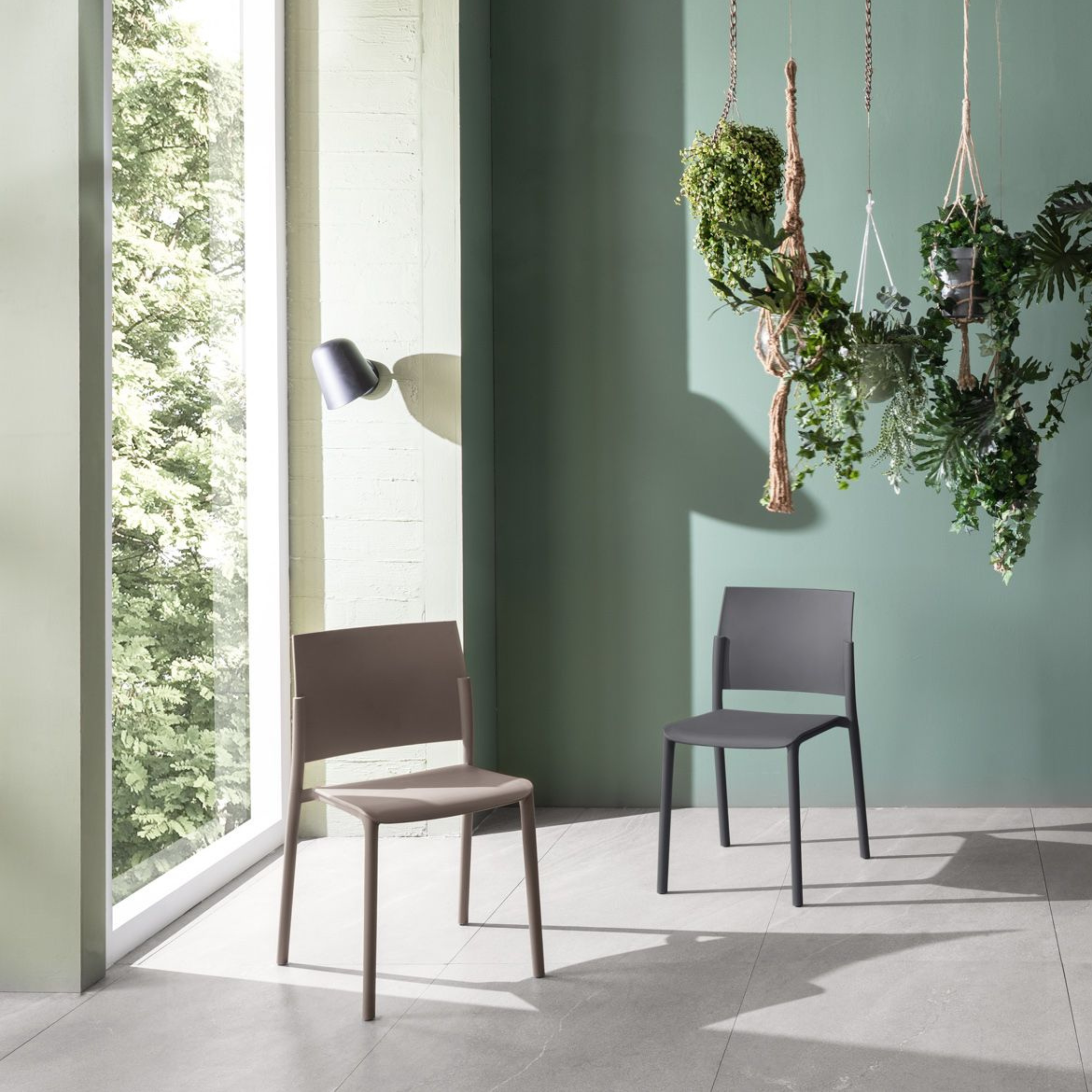 Set of modern "Sabrina" stackable polypropylene living room chairs, 52.5x55 cm, 81h