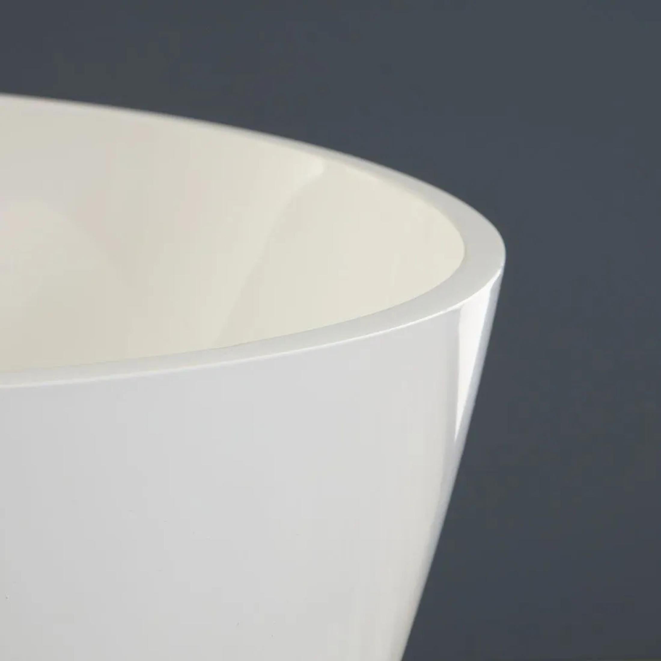 "Roma" freestanding bathtub in recomposed marble, 156x71 cm, 56h