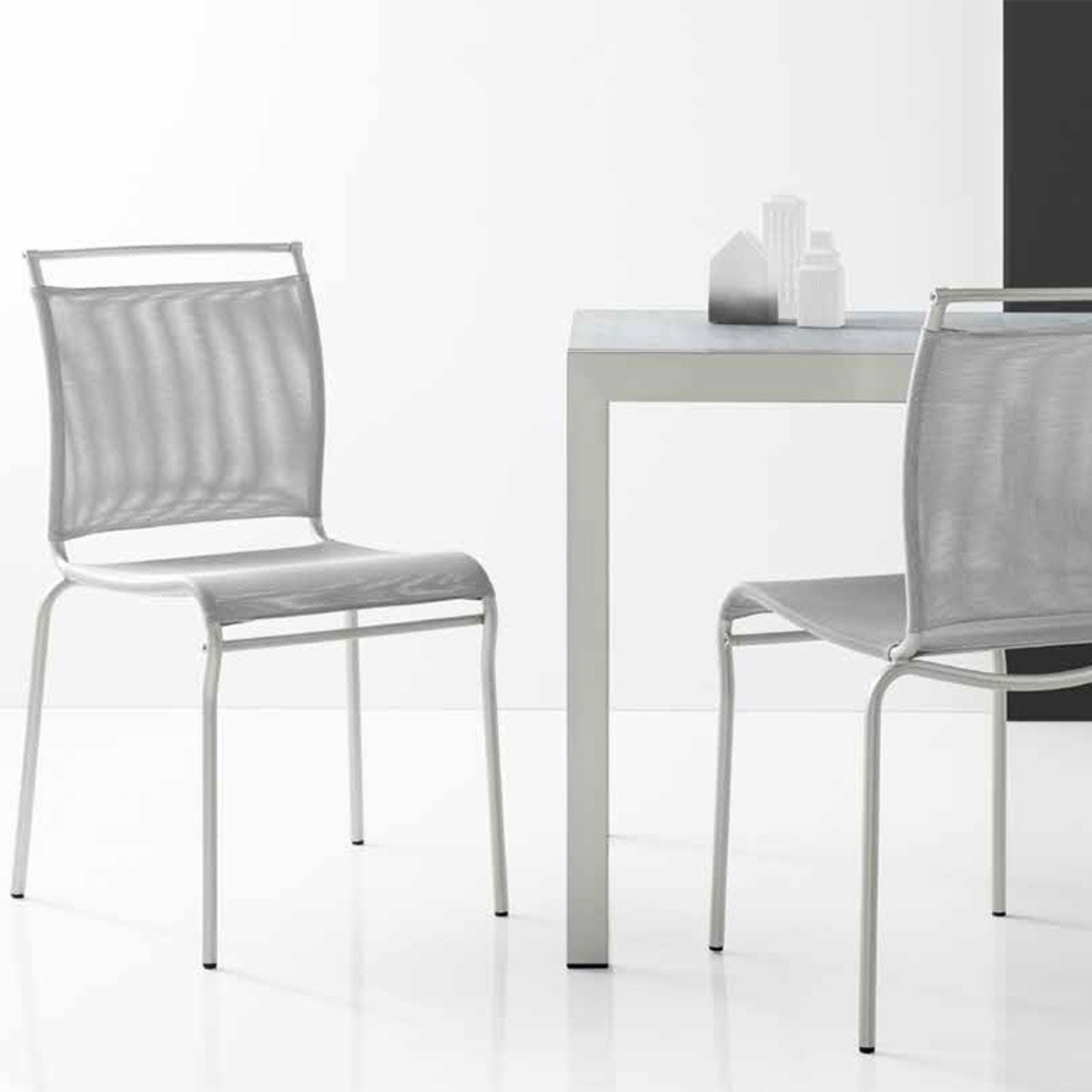 Set of modern "Air" living room chairs in breathable fabric 53x55 cm 84h