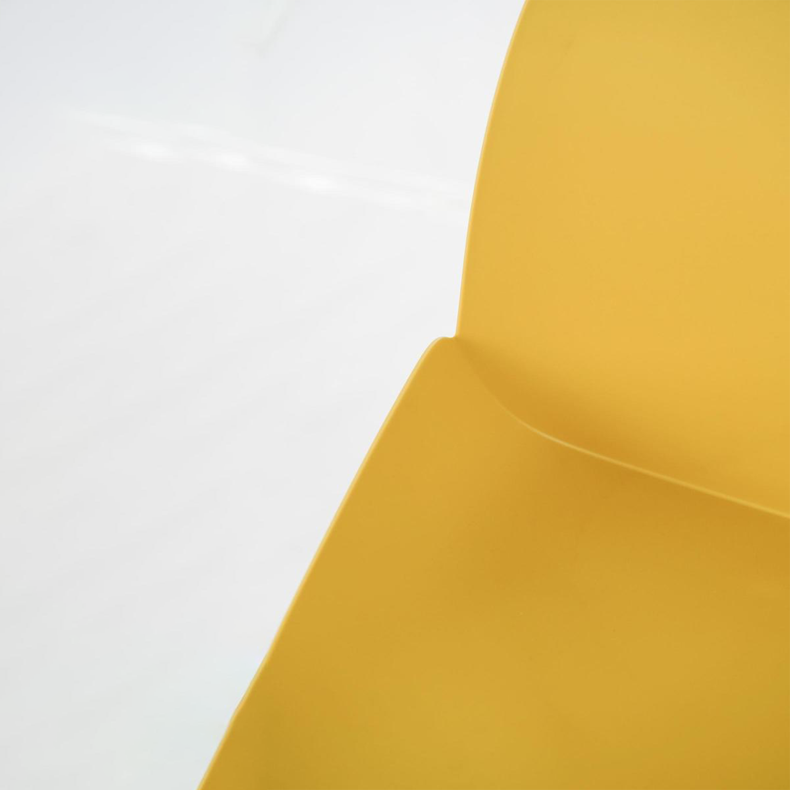 Set of modern "Azzurra" polypropylene chairs with painted metal frame for the living room