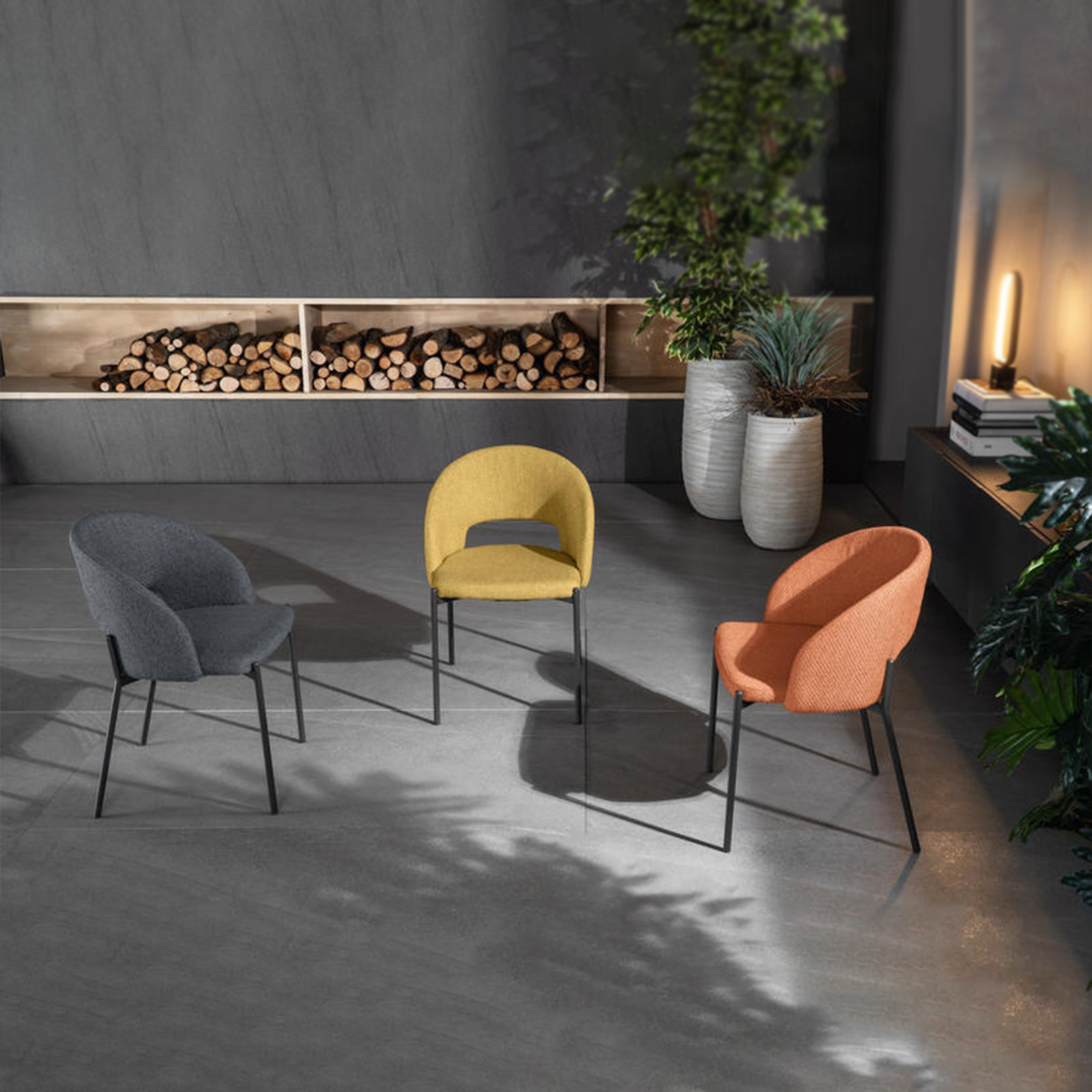 Set of modern upholstered "Erica" dining chairs in fabric, 56x52 cm, 78.5 cm high.