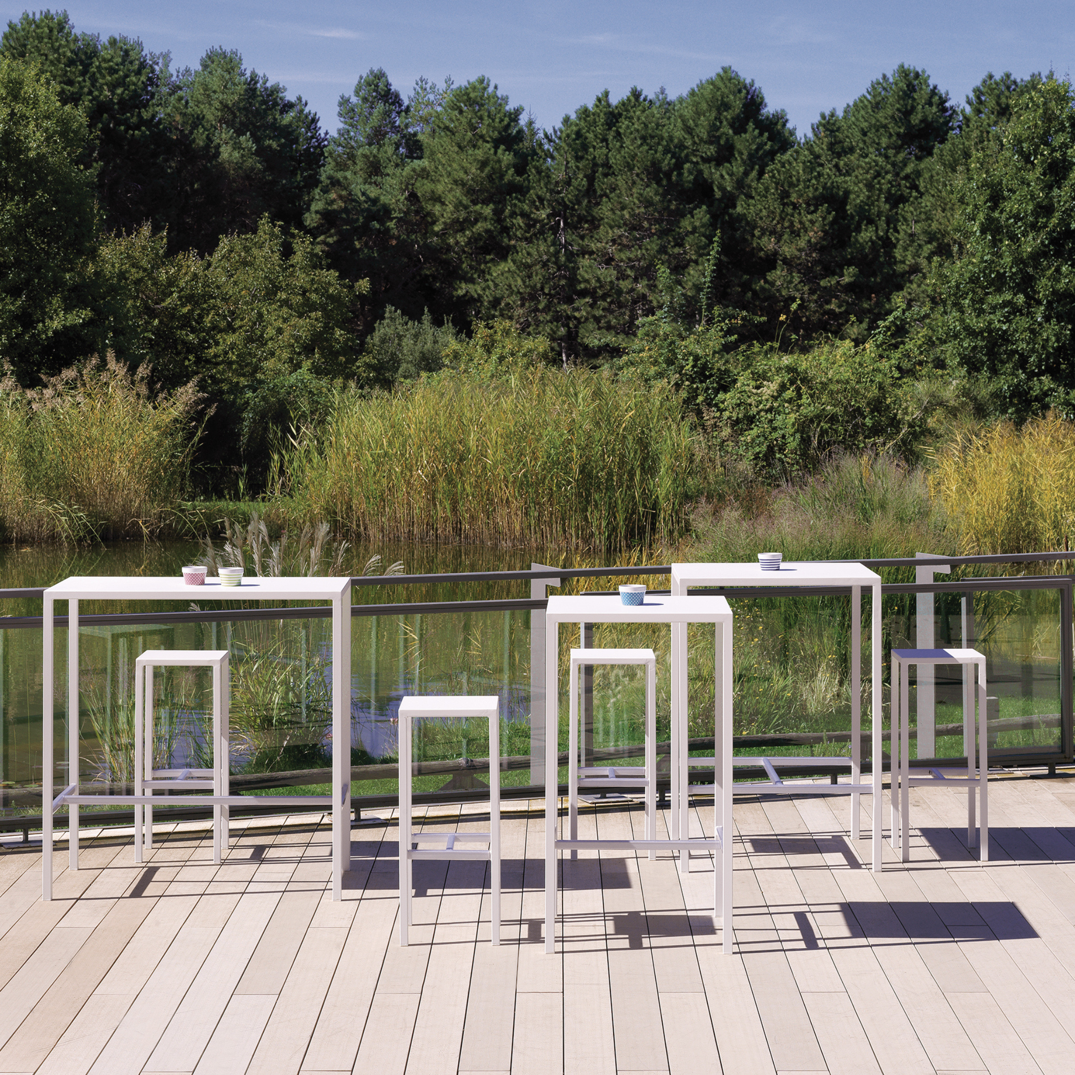 Modern garden high table set + 4 "Seaside" metal stools, 75x75 cm, 110 cm high