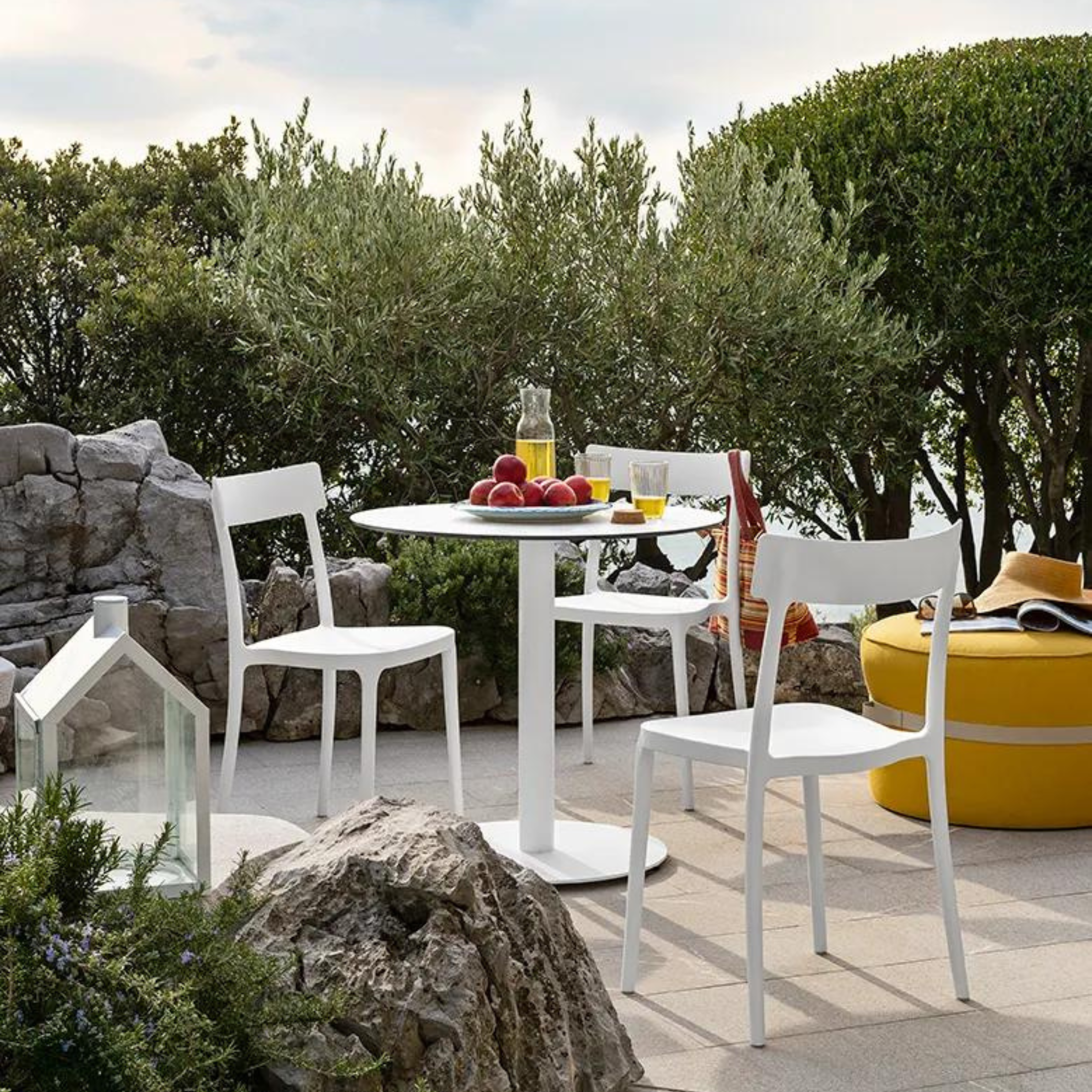 Set of modern stackable polypropylene chairs "Argo" for living room cm 48x47 82h