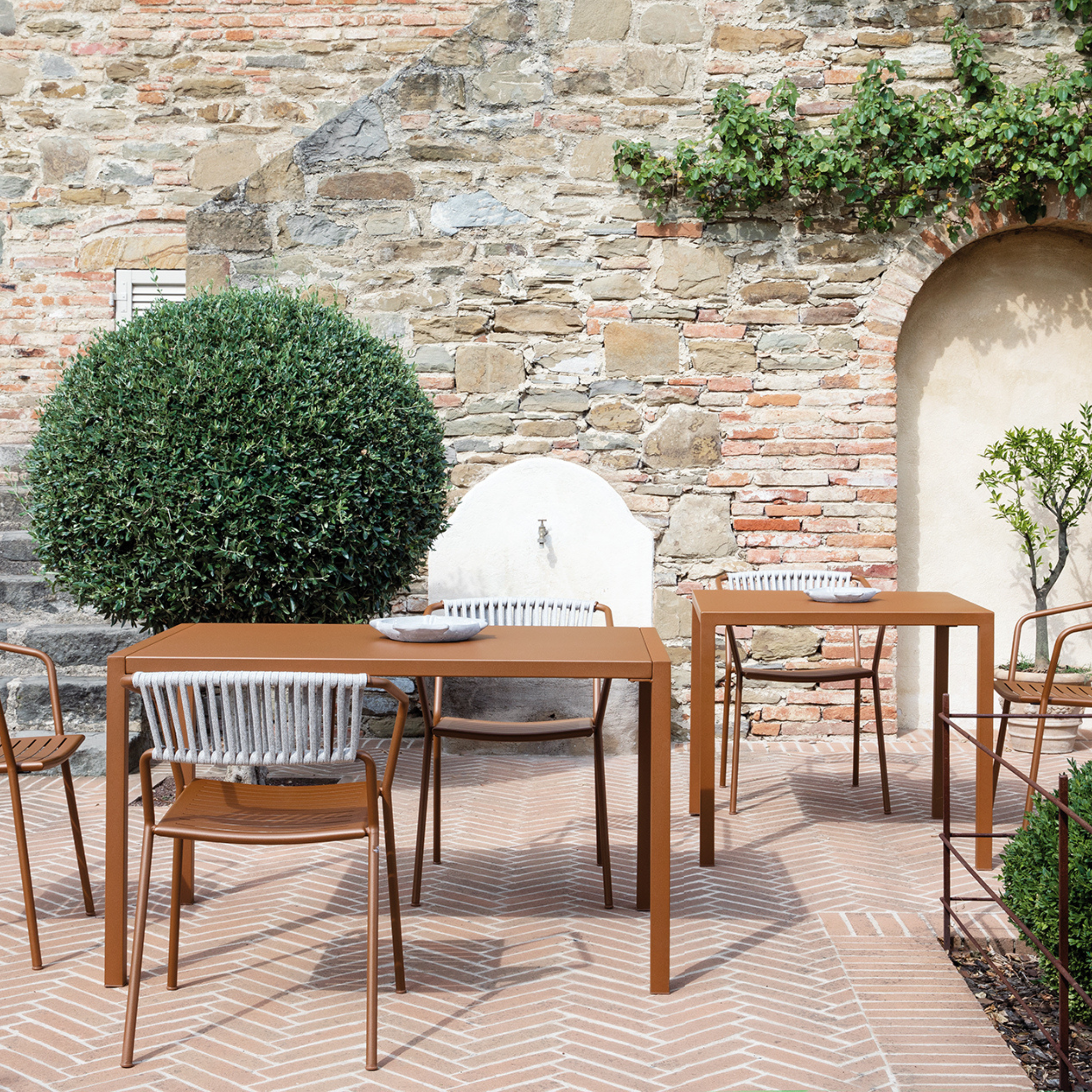 Fixed rectangular metal garden table "Quatris" 80x60 cm 75h