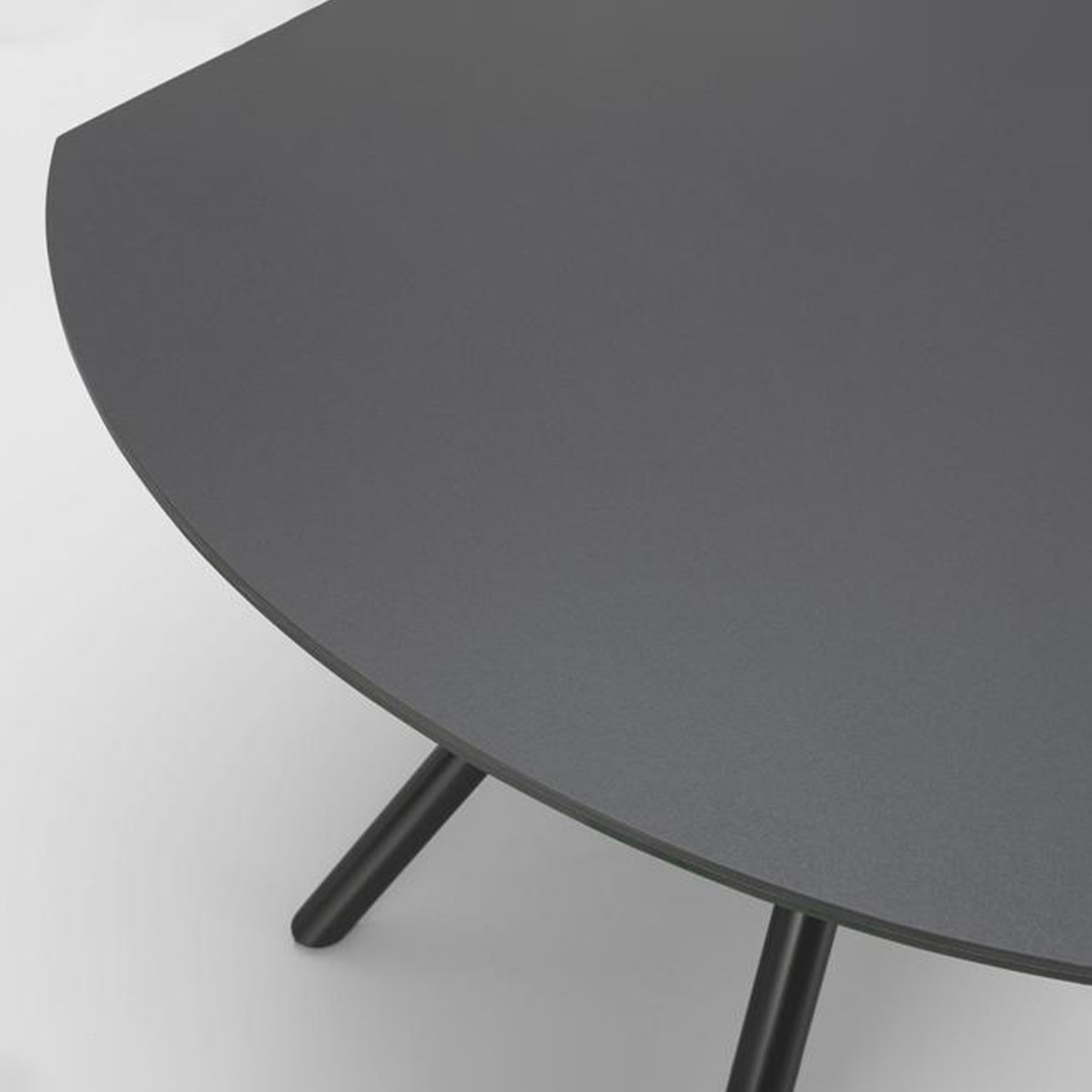 Modern extendable table "Atmosphera" with ceramic top and painted metal frame