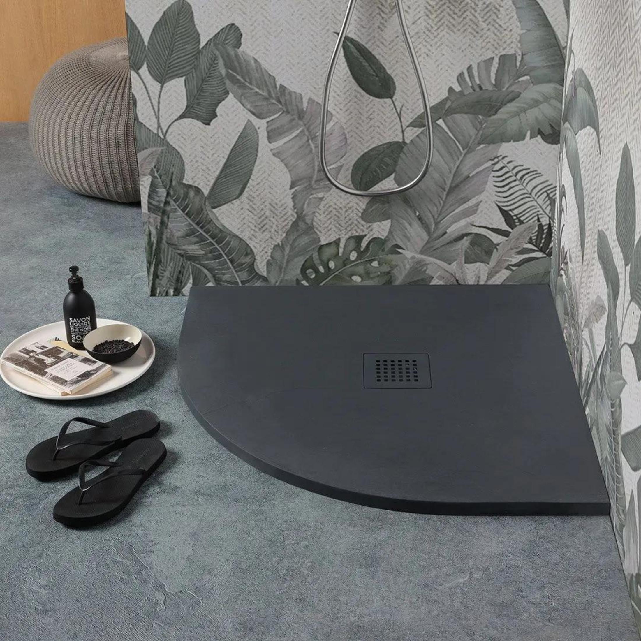 "Milano" semicircular shower tray in non-slip stone-effect resin