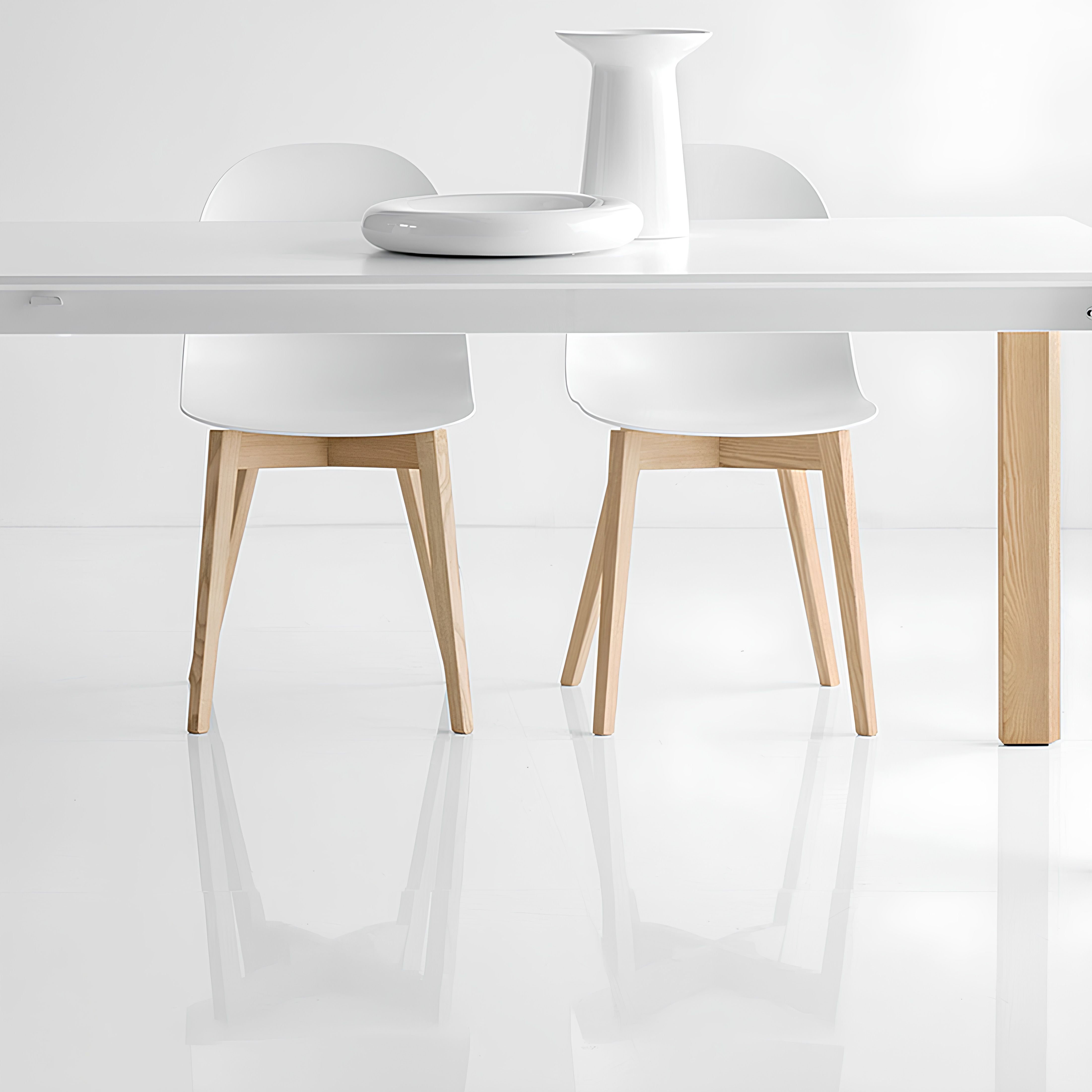 Set of modern living room chairs "Academy" with solid wood legs, 44.5x51 cm, 84h