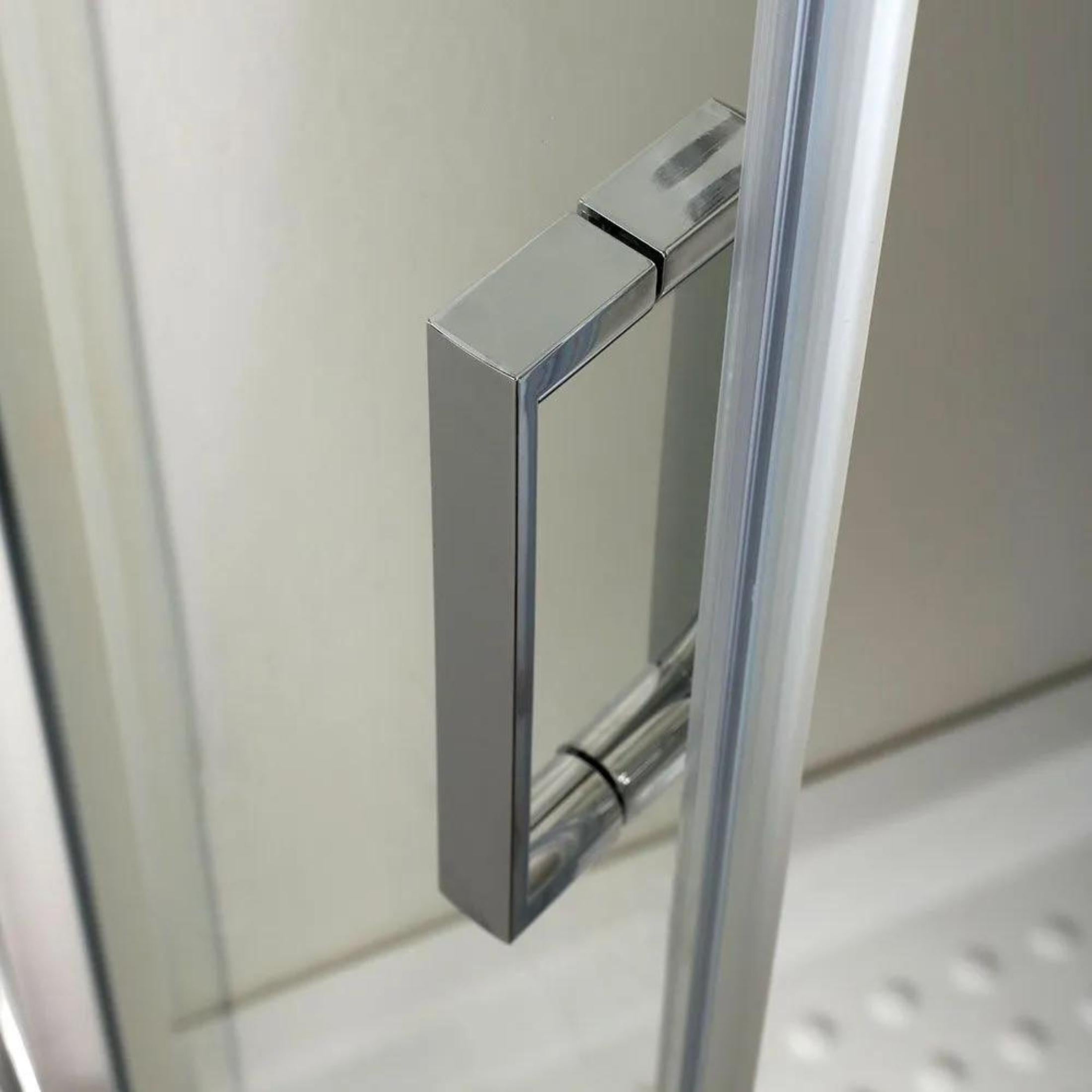 "Lima" semicircular rounded shower enclosure in transparent tempered glass, 80x80 cm, 185 cm high.