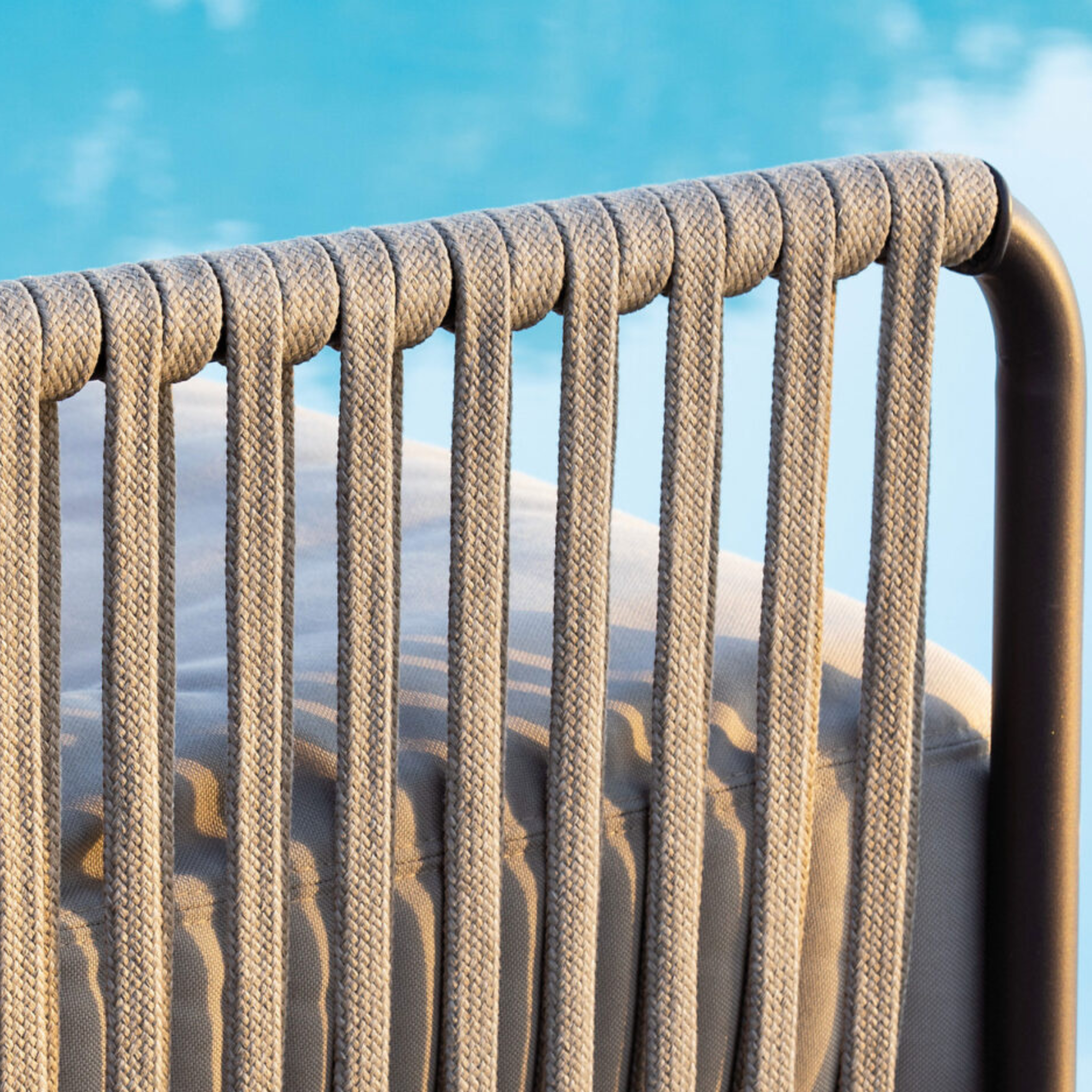 "Key West" low-back lounge chair in rope with cushion 80x80 cm 64h