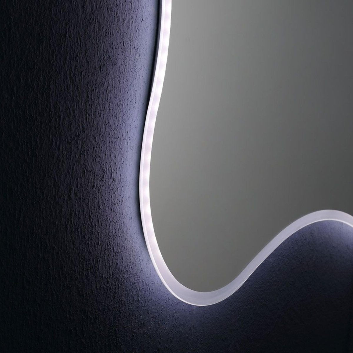 Specchio a led sagomato "Gresham" reversibile con cornice retroilluminata - MondoViro