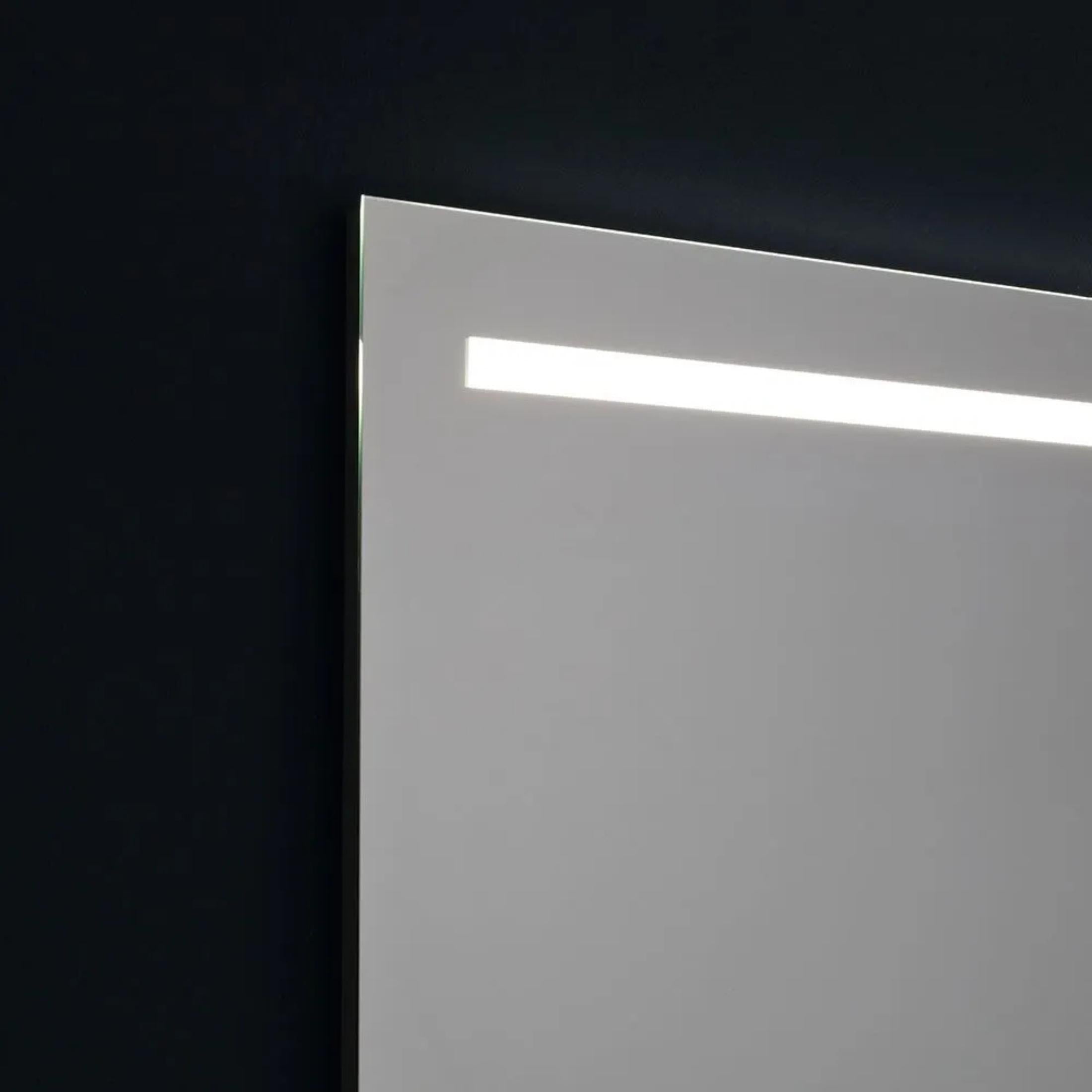 Rectangular mirror with "Valderico" LED strip and aluminum-like profiles